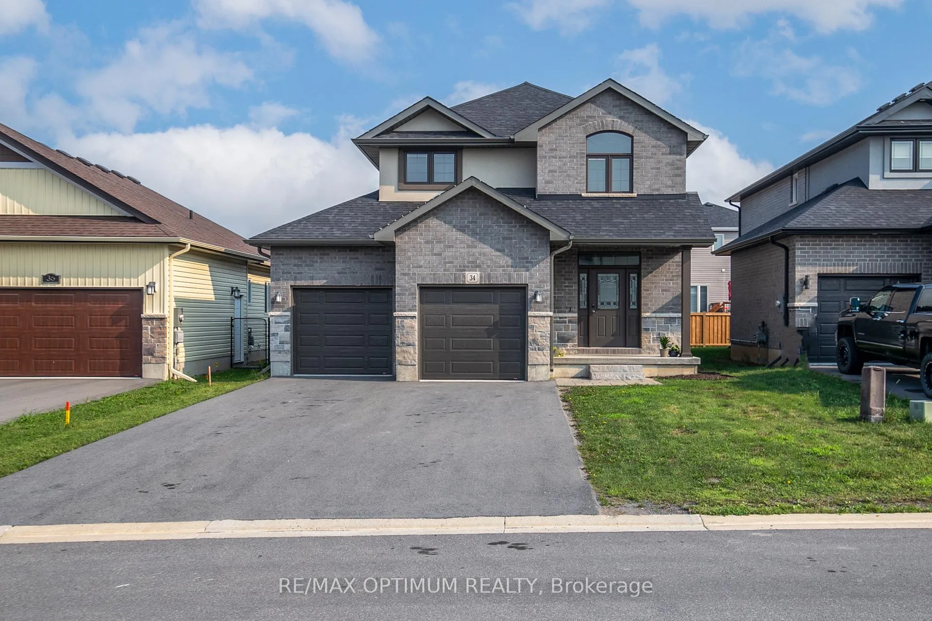 Photo 1 of 34 Primrose Crescent, Belleville, Thurlow Ward — HOMEH