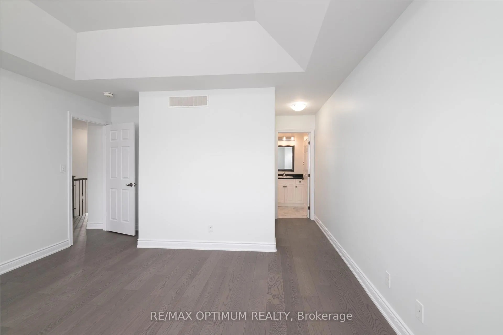 Photo 15 of 34 Primrose Crescent, Belleville, Thurlow Ward — HOMEH