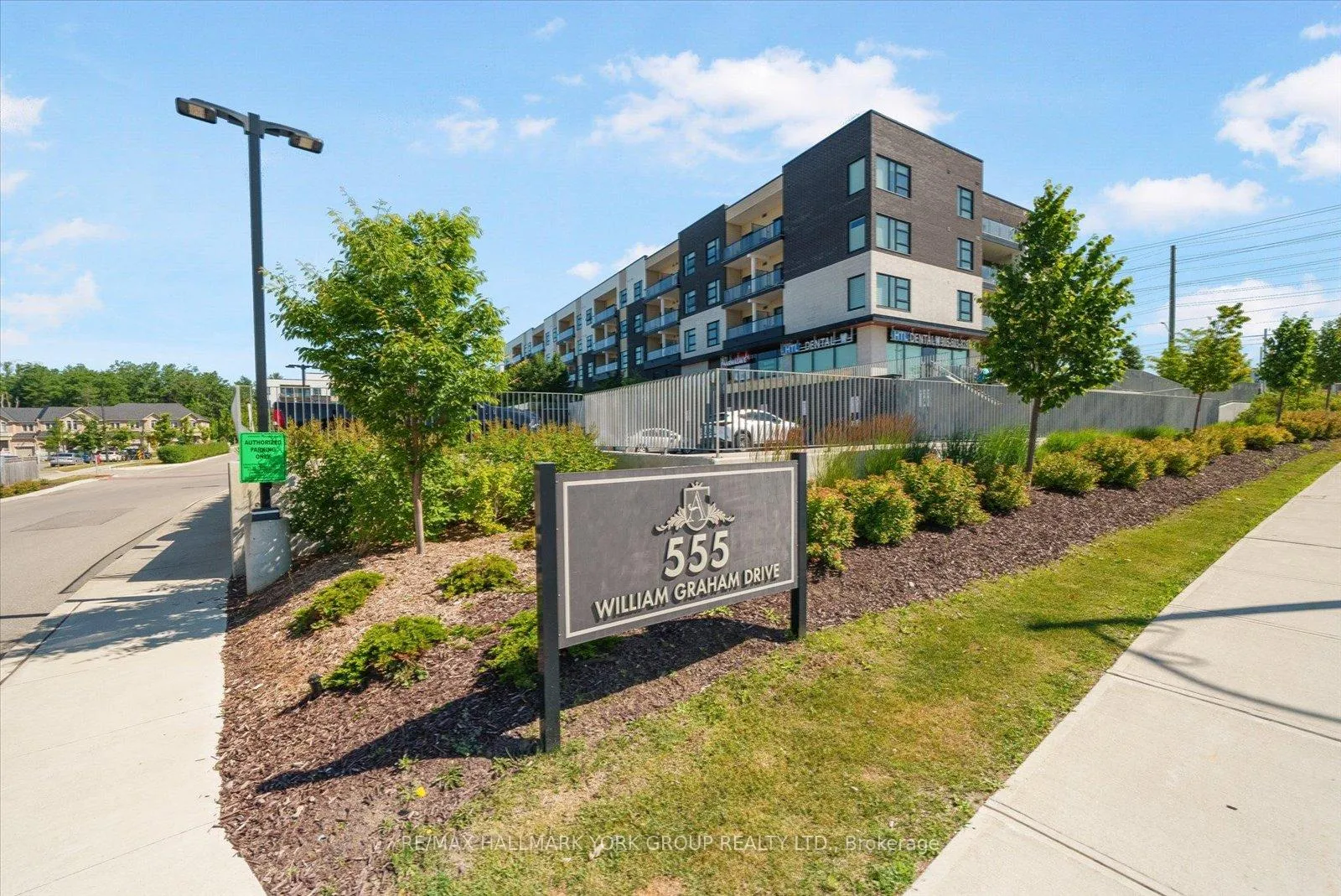 Photo 2 of Unit 35, 555 William Graham Drive, Aurora, Rural Aurora — HOMEH