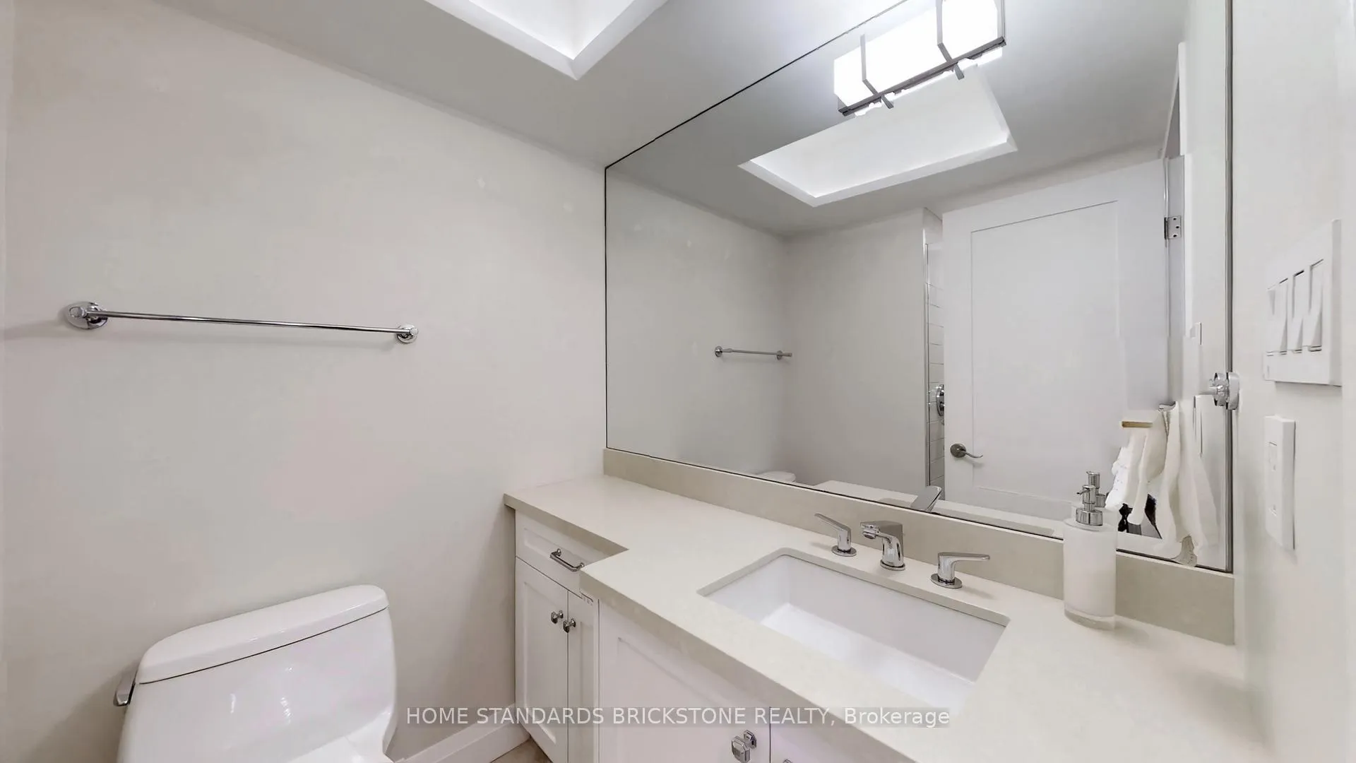 Photo 21 of Unit 803, 47 St Clair Avenue W, Toronto, Yonge-St. Clair — HOMEH