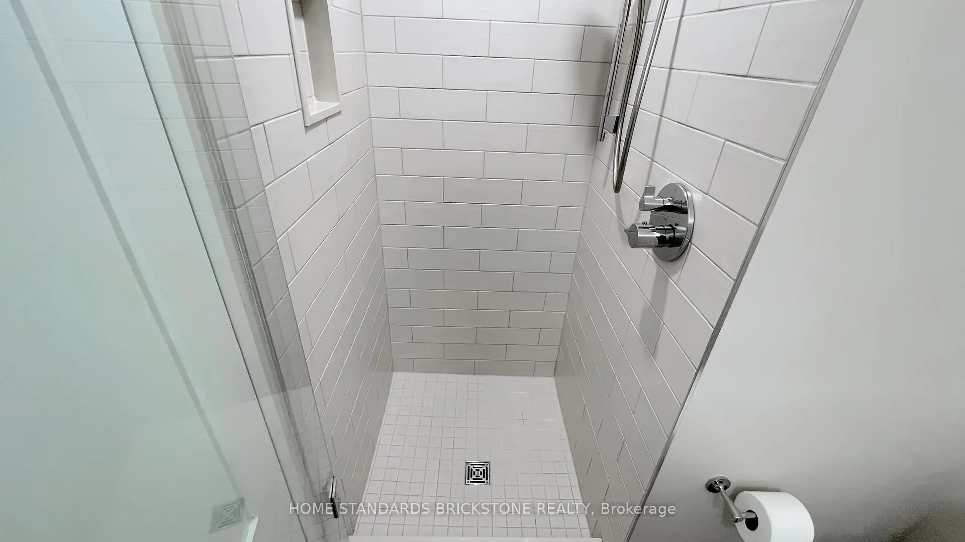 Photo 23 of Unit 803, 47 St Clair Avenue W, Toronto, Yonge-St. Clair — HOMEH