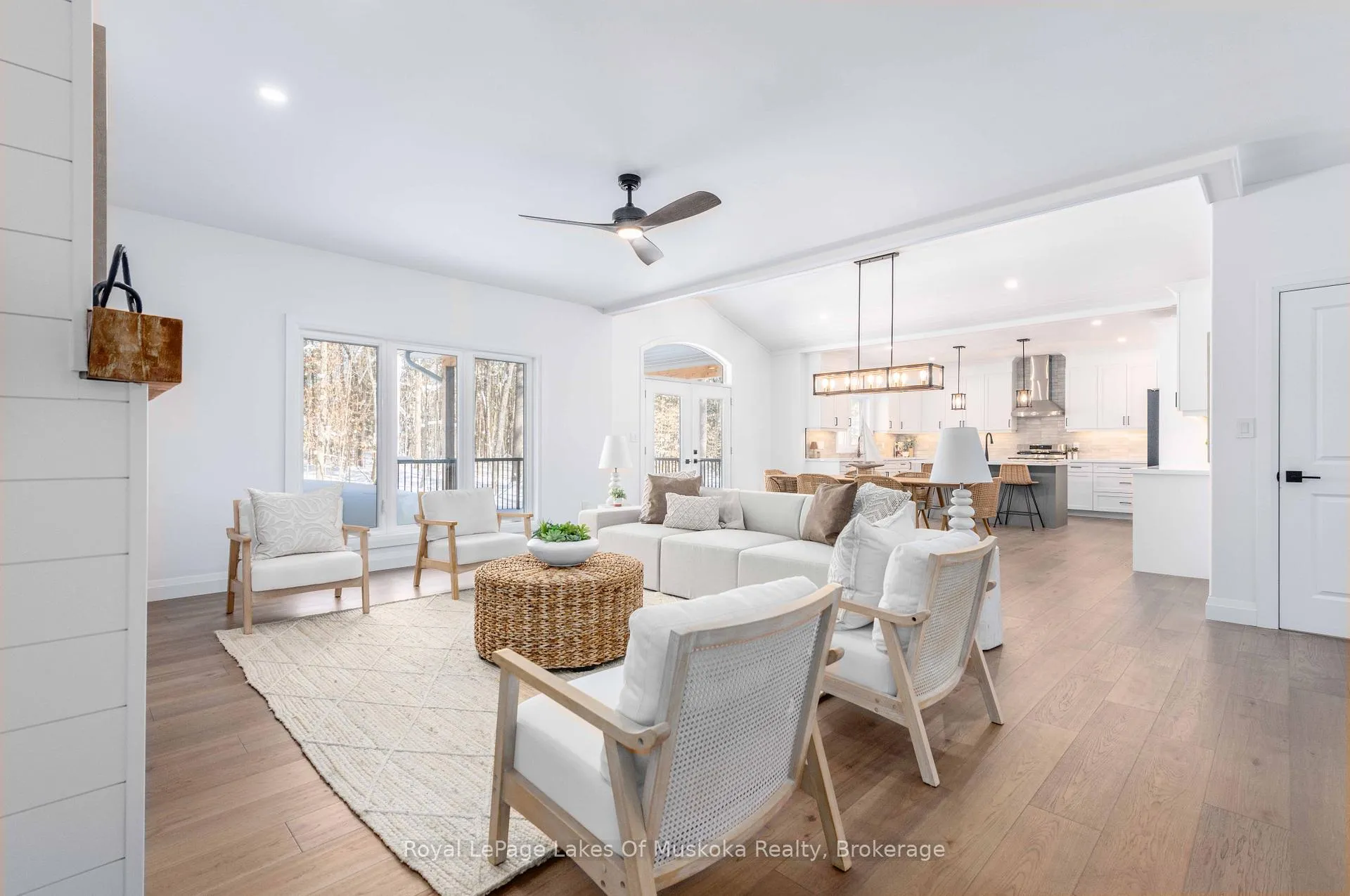Photo 3 of 1030 Xavier Street, Gravenhurst, Morrison — HOMEH