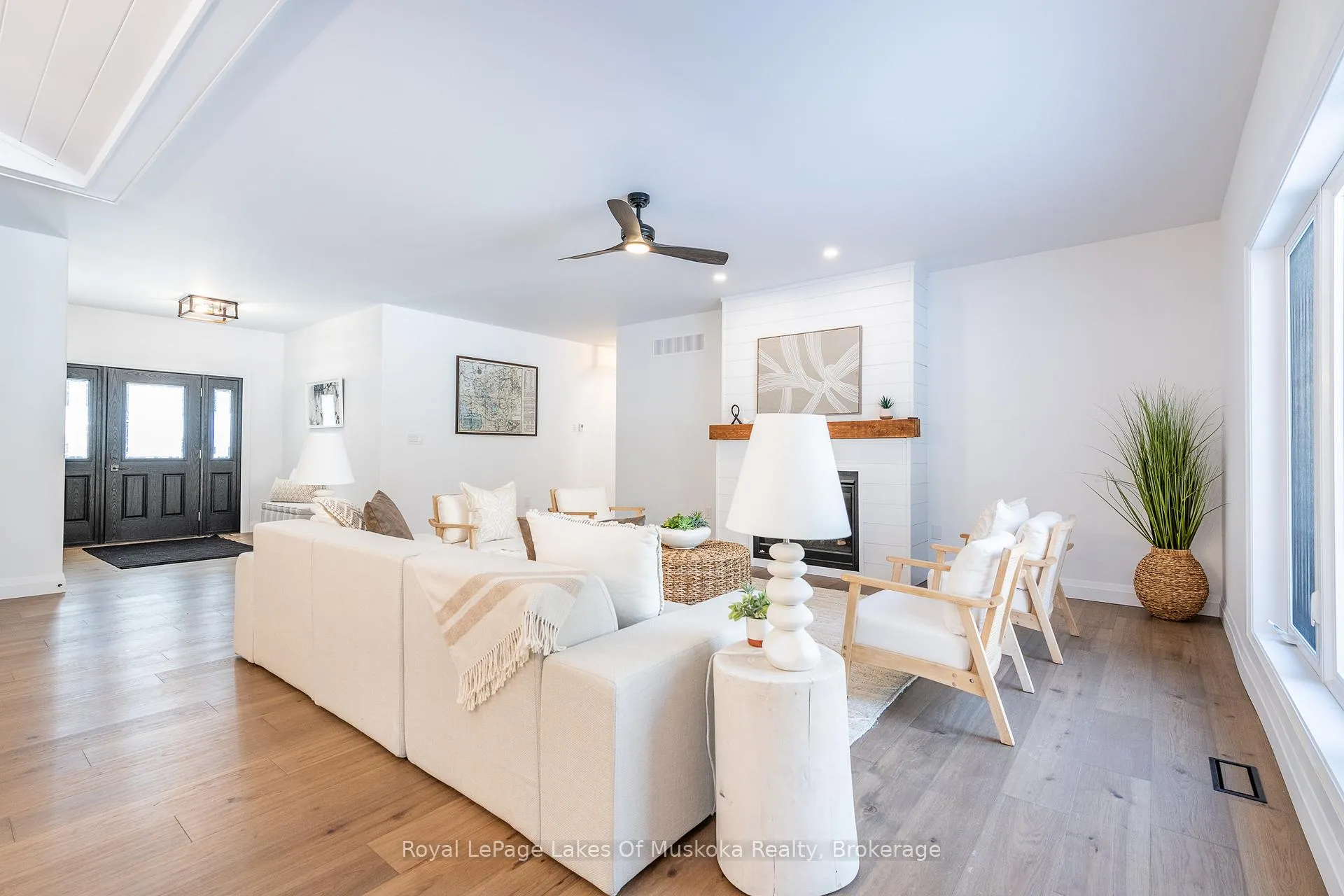 Photo 5 of 1030 Xavier Street, Gravenhurst, Morrison — HOMEH