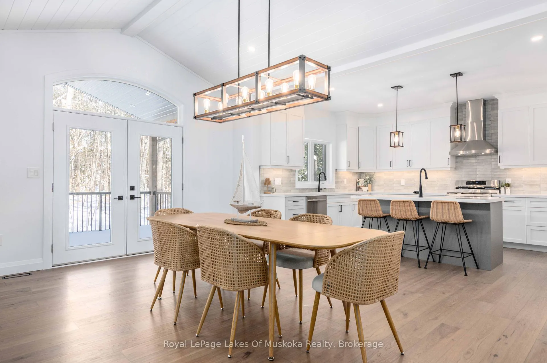 Photo 7 of 1030 Xavier Street, Gravenhurst, Morrison — HOMEH
