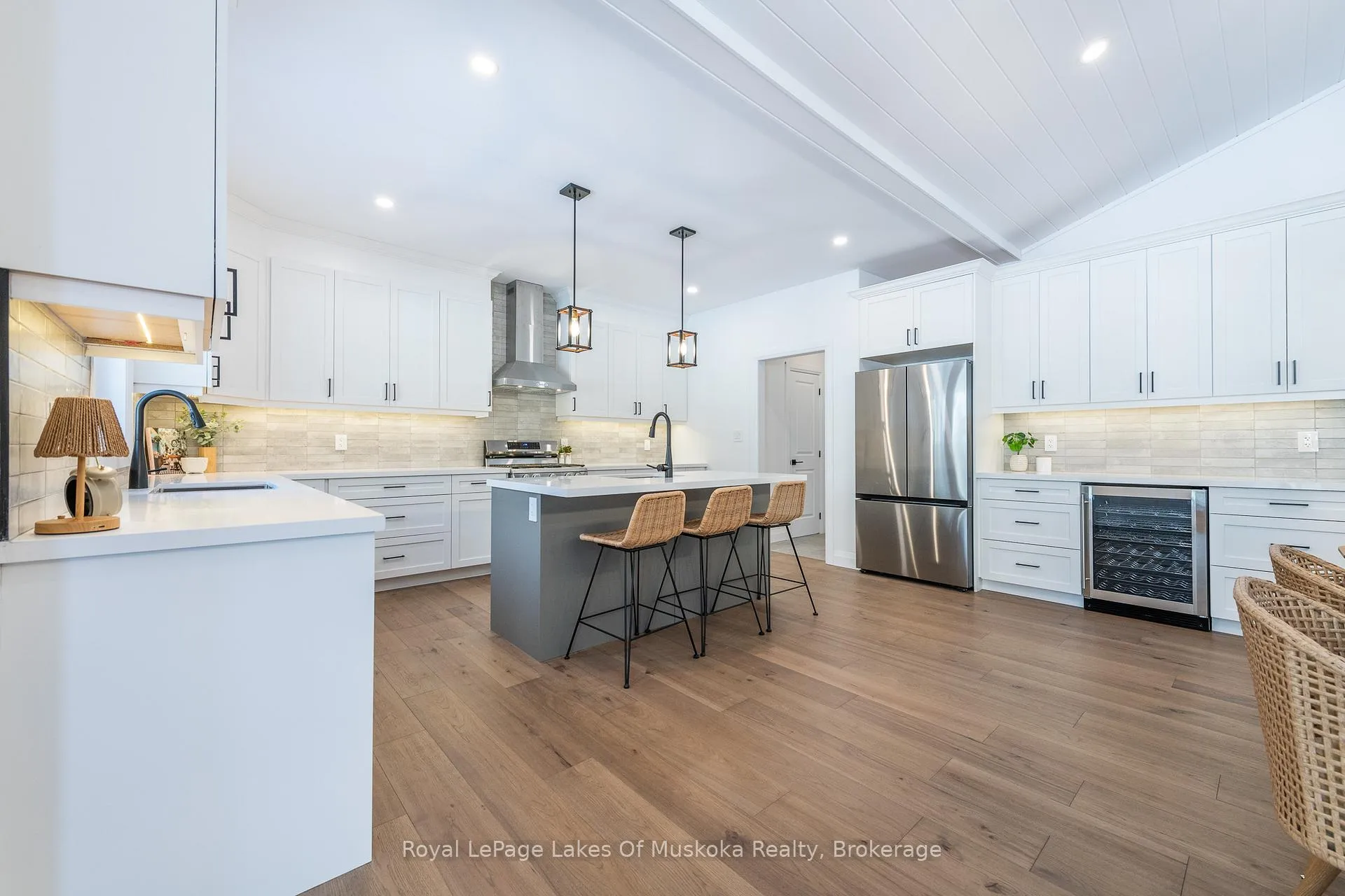 Photo 8 of 1030 Xavier Street, Gravenhurst, Morrison — HOMEH
