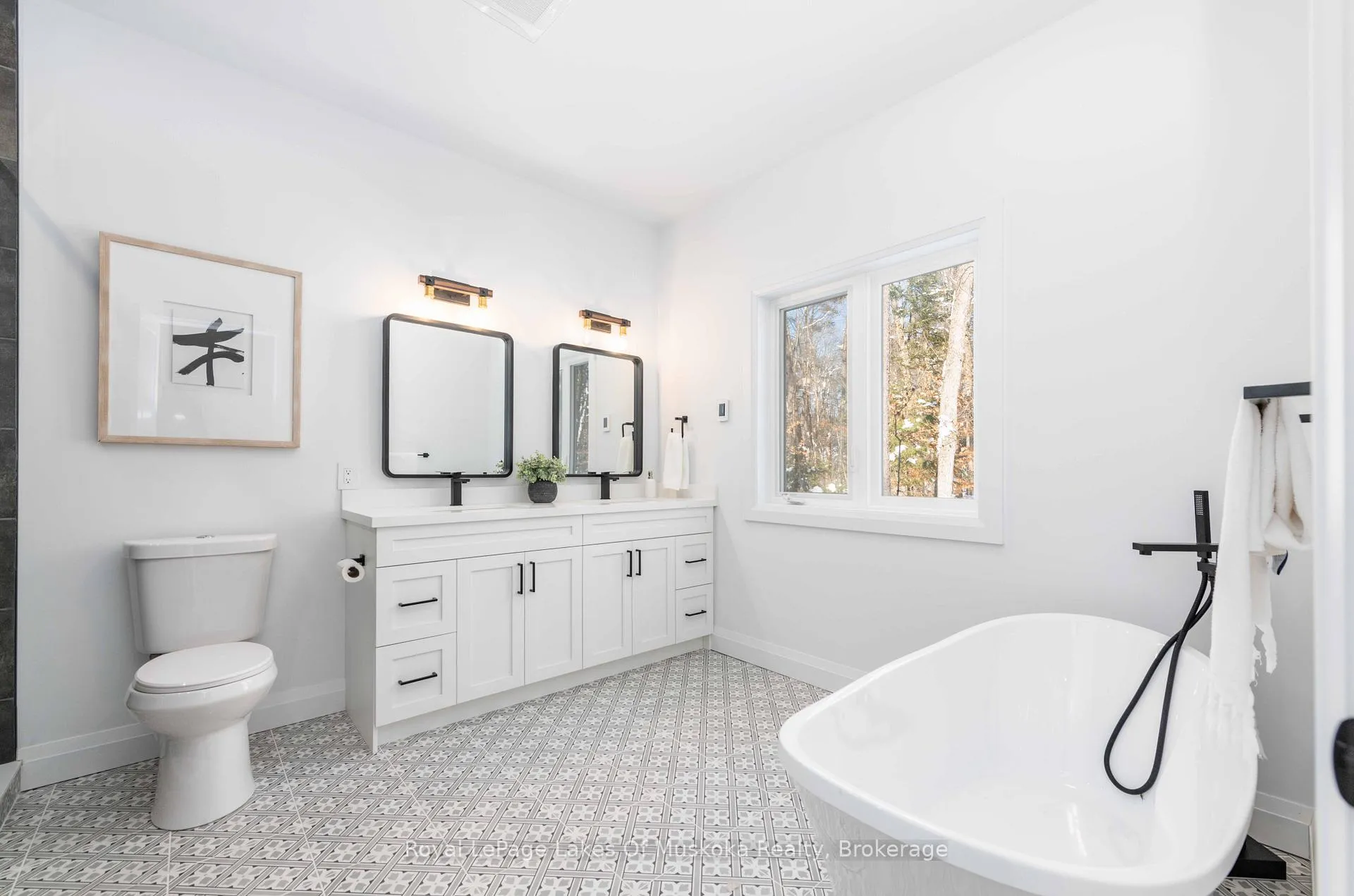 Photo 16 of 1030 Xavier Street, Gravenhurst, Morrison — HOMEH