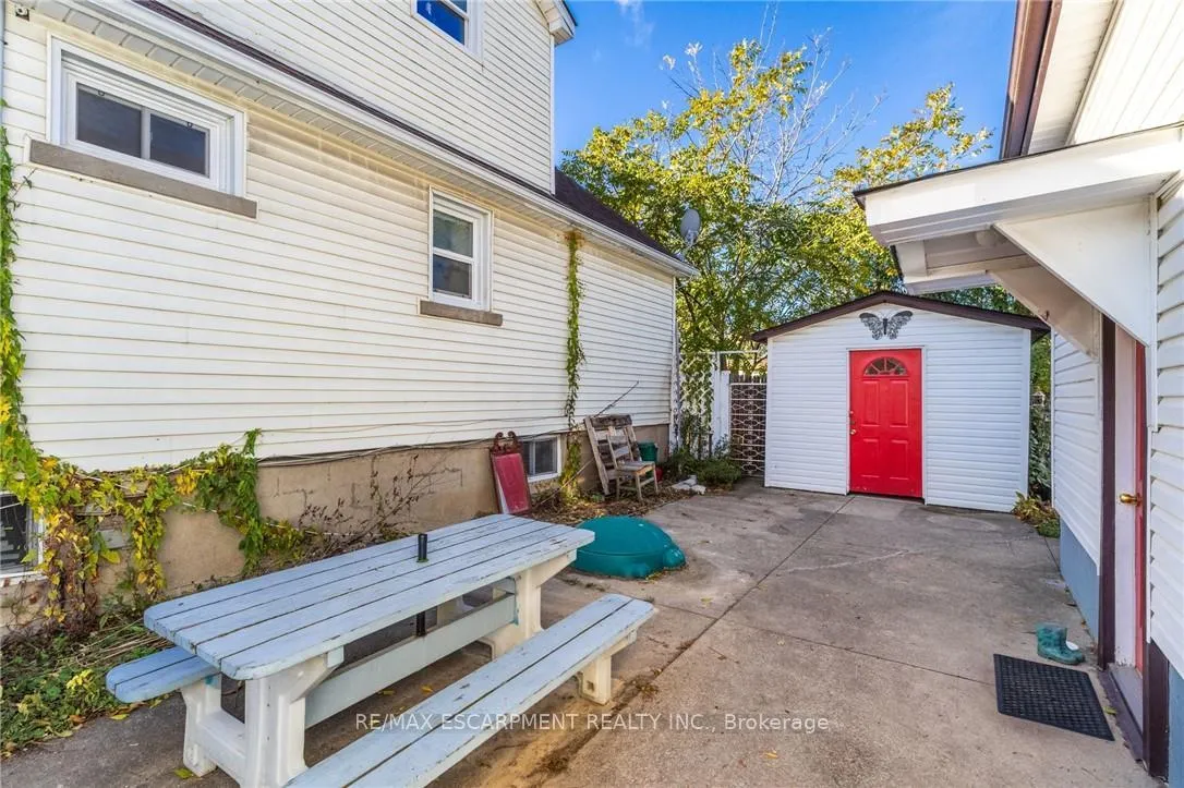 Photo 30 of 25 Augusta Avenue, St. Catharines, Facer — HOMEH