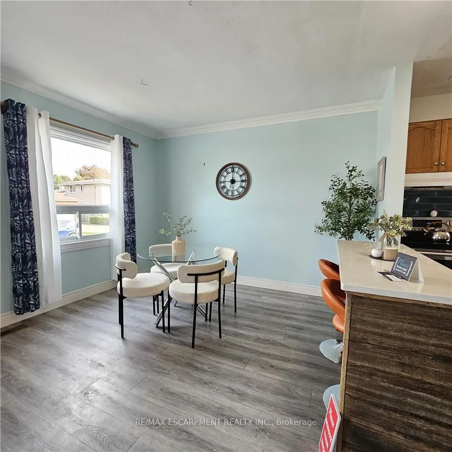 Photo 39 of 25 Augusta Avenue, St. Catharines, Facer — HOMEH