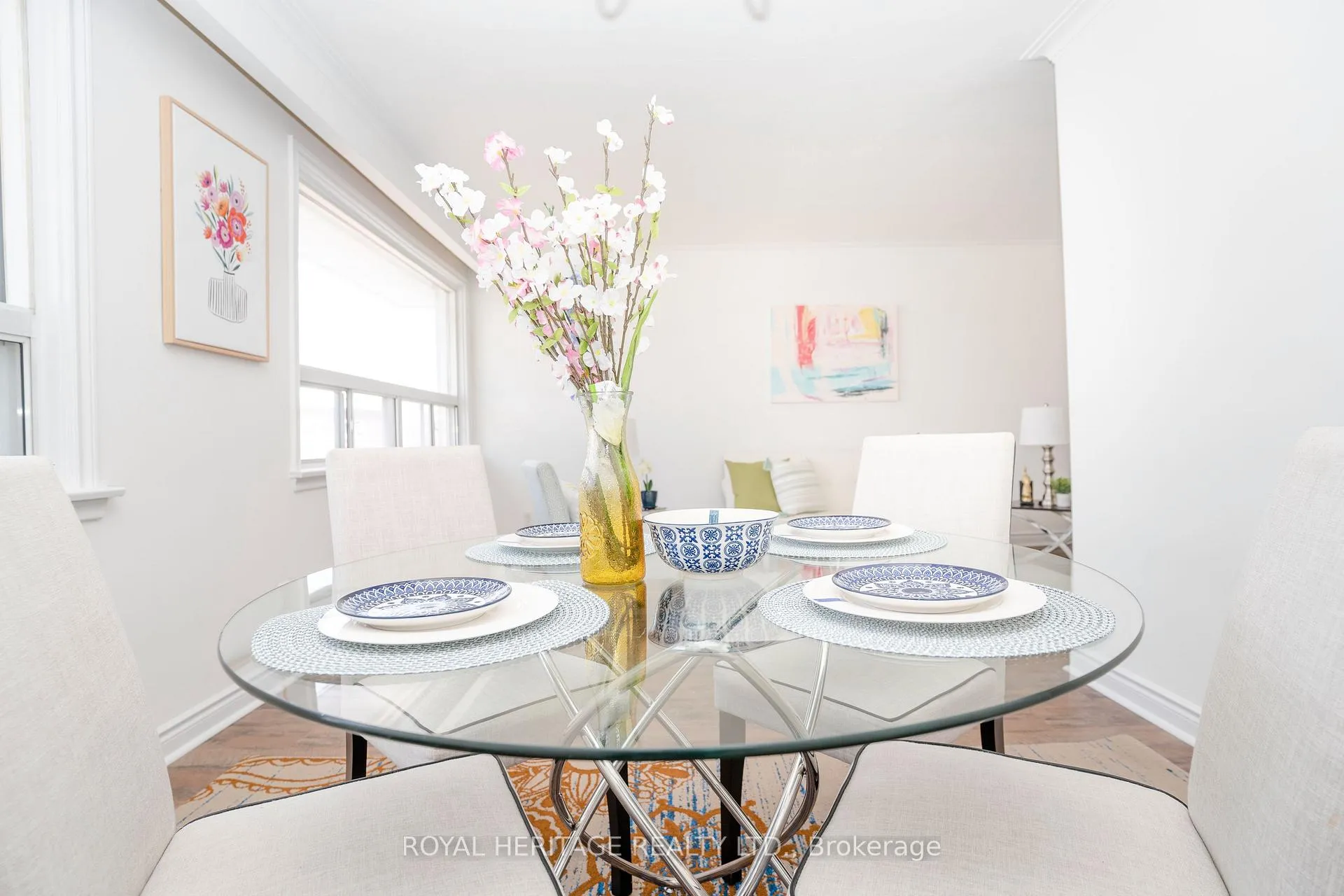 Photo 8 of 55 Bridgenorth Crescent, Etobicoke, Thistletown-Beaumonde Heights — HOMEH