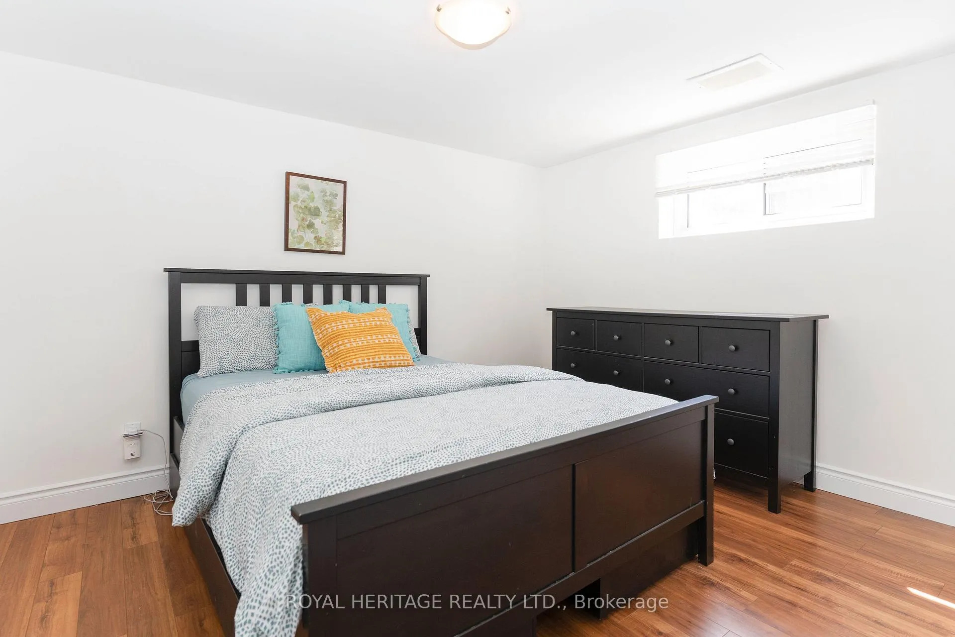 Photo 17 of 55 Bridgenorth Crescent, Etobicoke, Thistletown-Beaumonde Heights — HOMEH