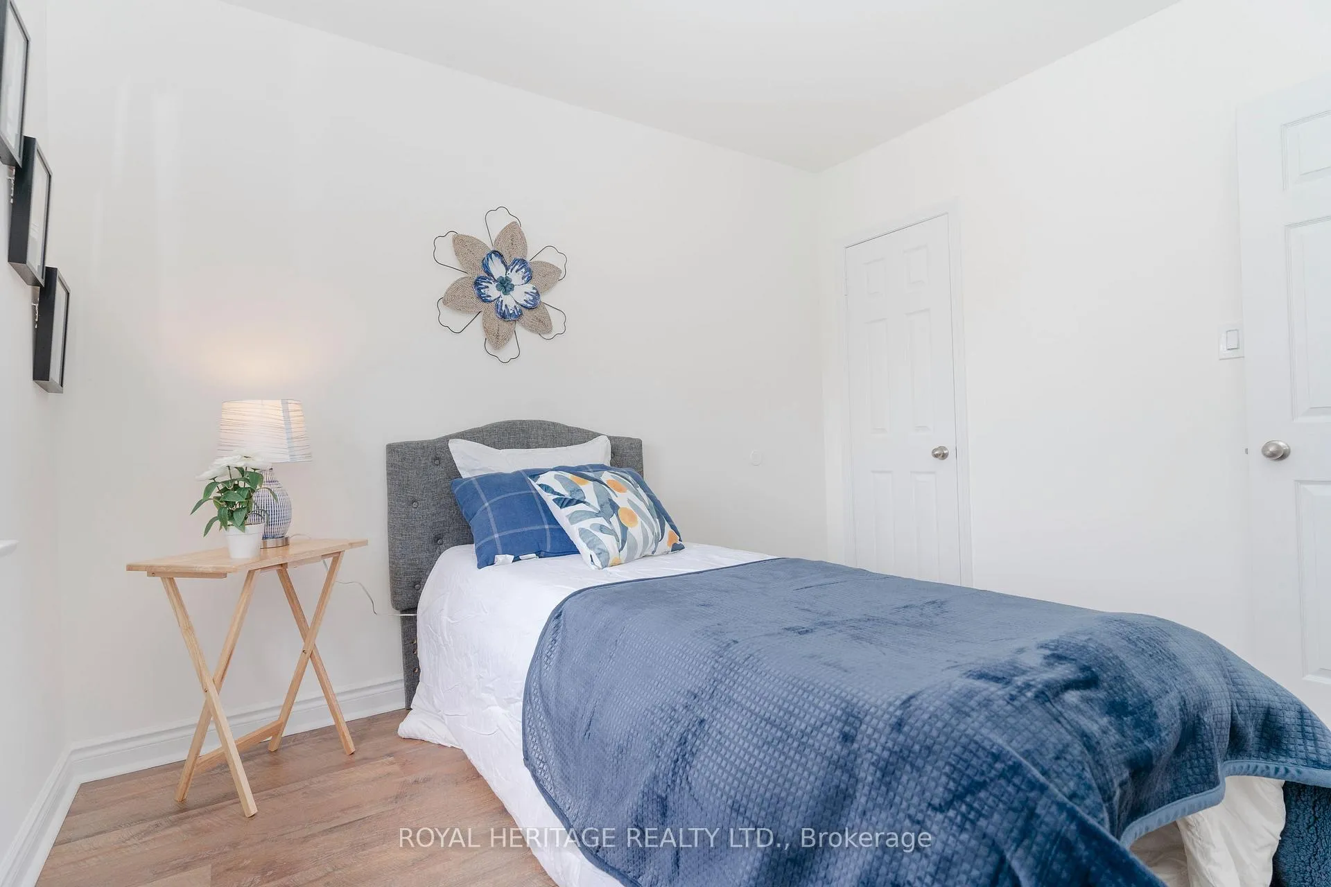 Photo 18 of 55 Bridgenorth Crescent, Etobicoke, Thistletown-Beaumonde Heights — HOMEH