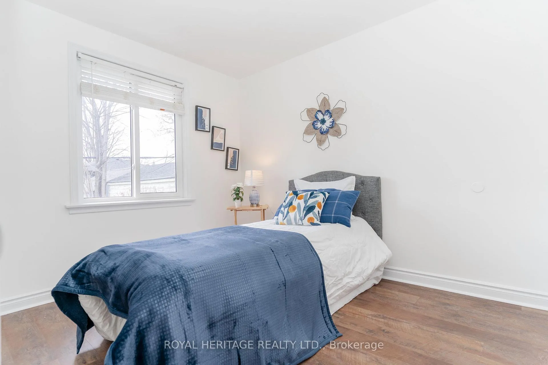 Photo 19 of 55 Bridgenorth Crescent, Etobicoke, Thistletown-Beaumonde Heights — HOMEH