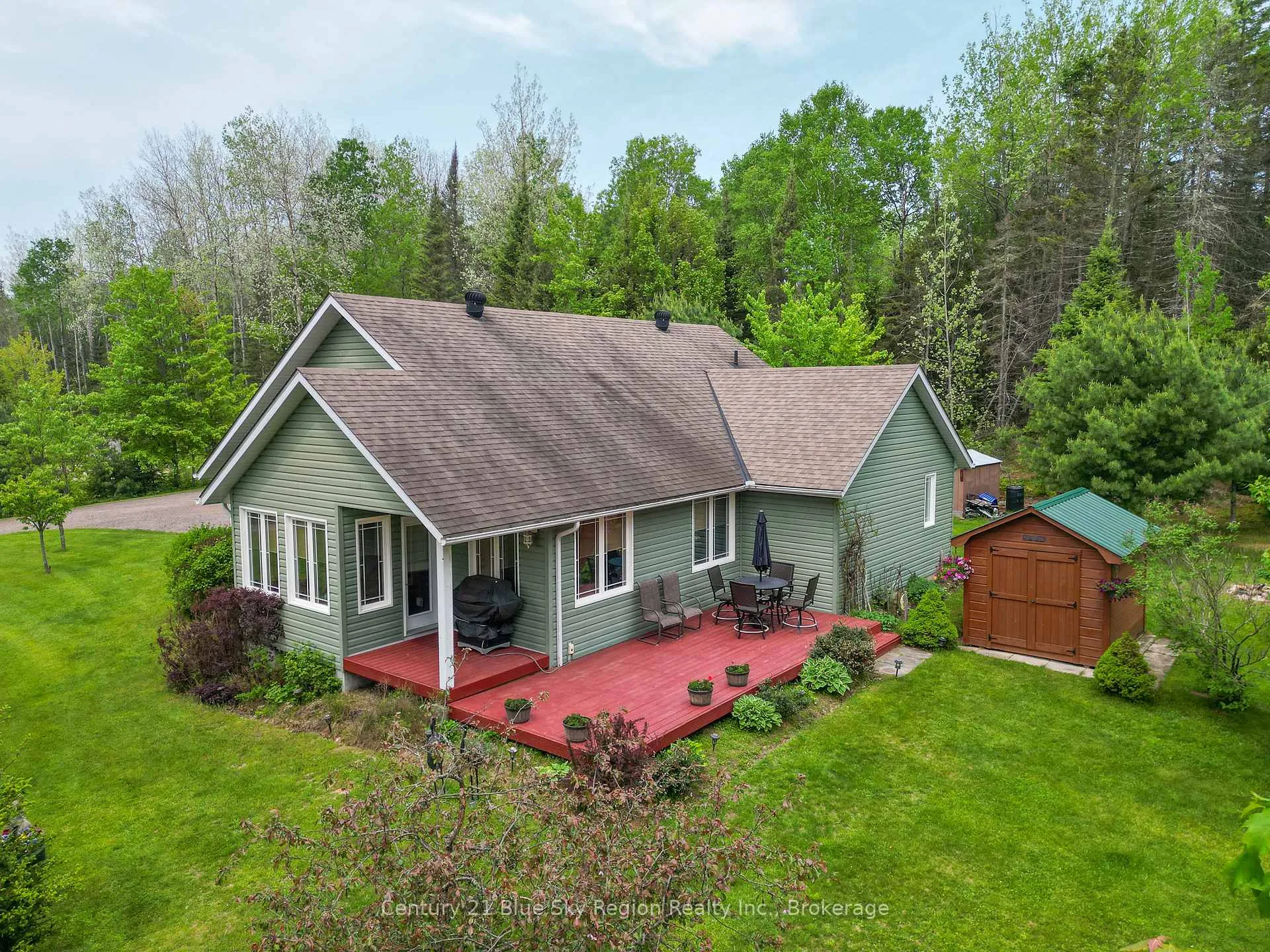Photo 4 of 220 Hummel Line, Powassan, Trout Creek — HOMEH