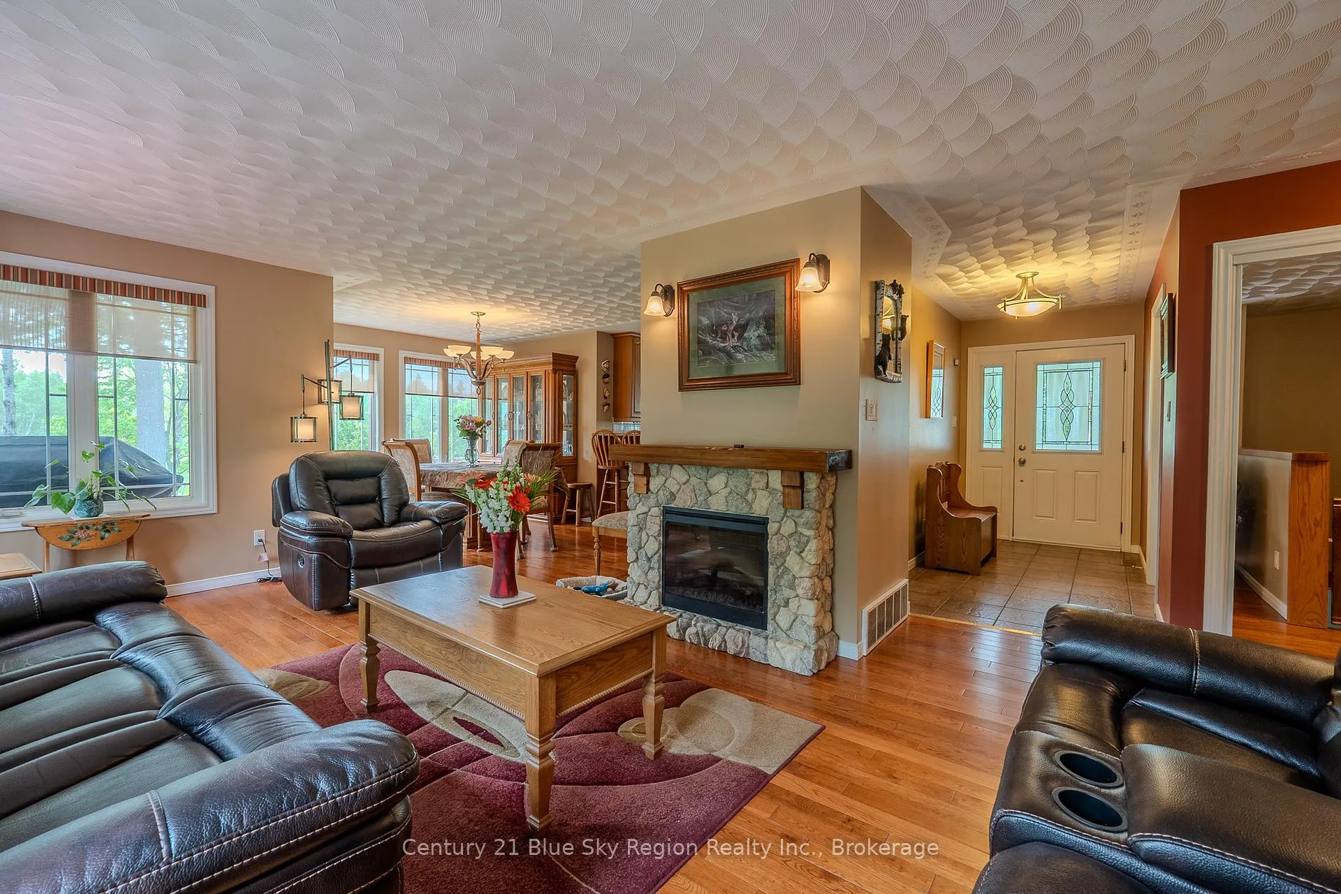 Photo 9 of 220 Hummel Line, Powassan, Trout Creek — HOMEH
