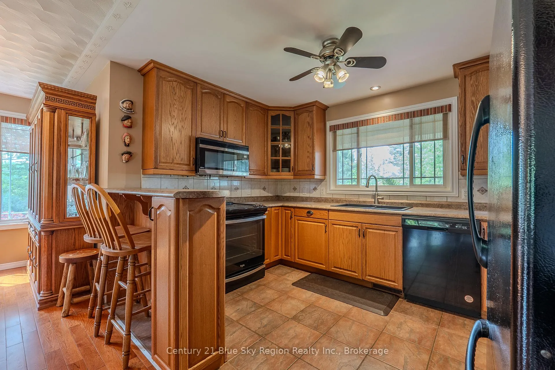 Photo 12 of 220 Hummel Line, Powassan, Trout Creek — HOMEH
