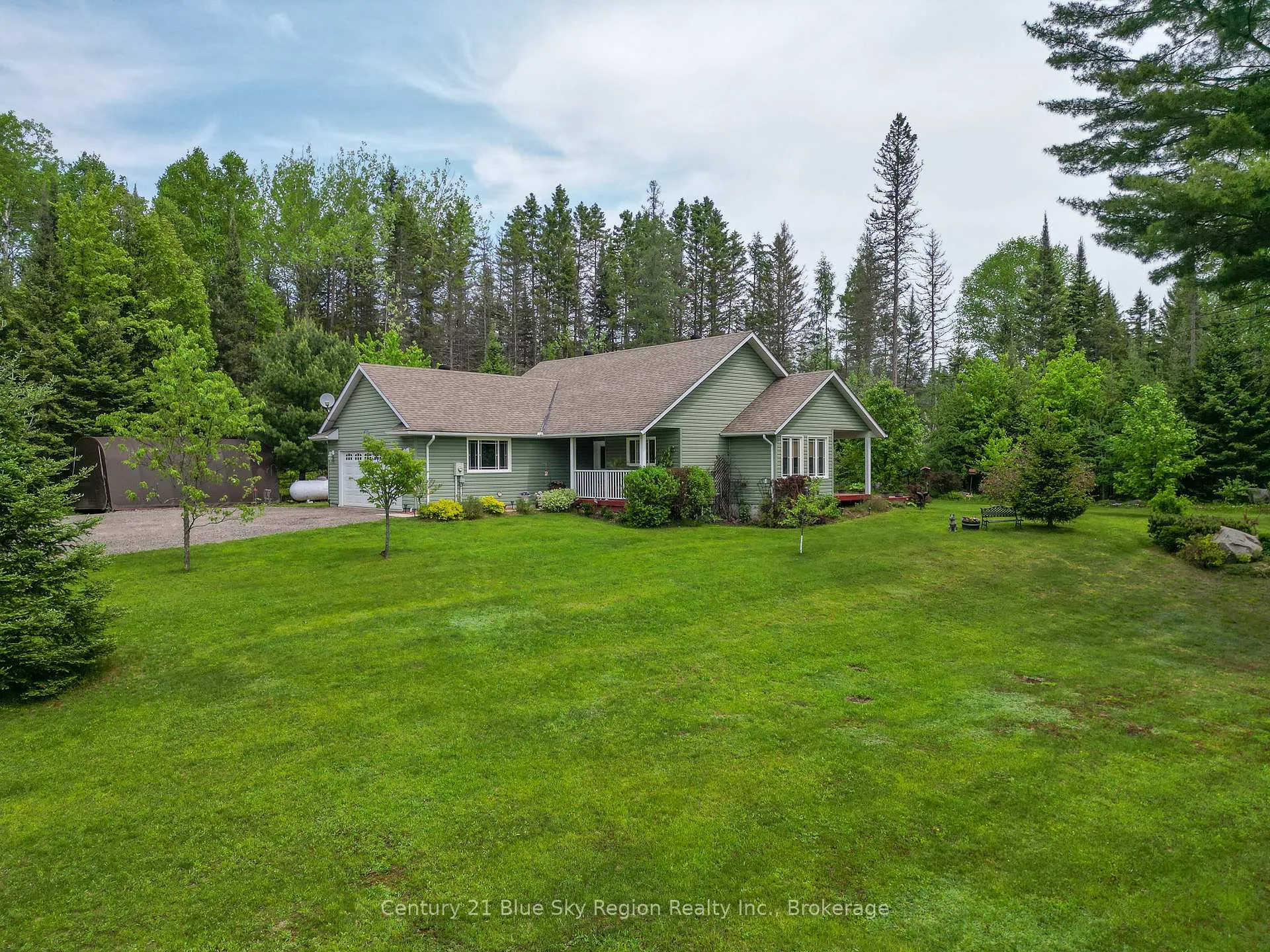 Photo 44 of 220 Hummel Line, Powassan, Trout Creek — HOMEH