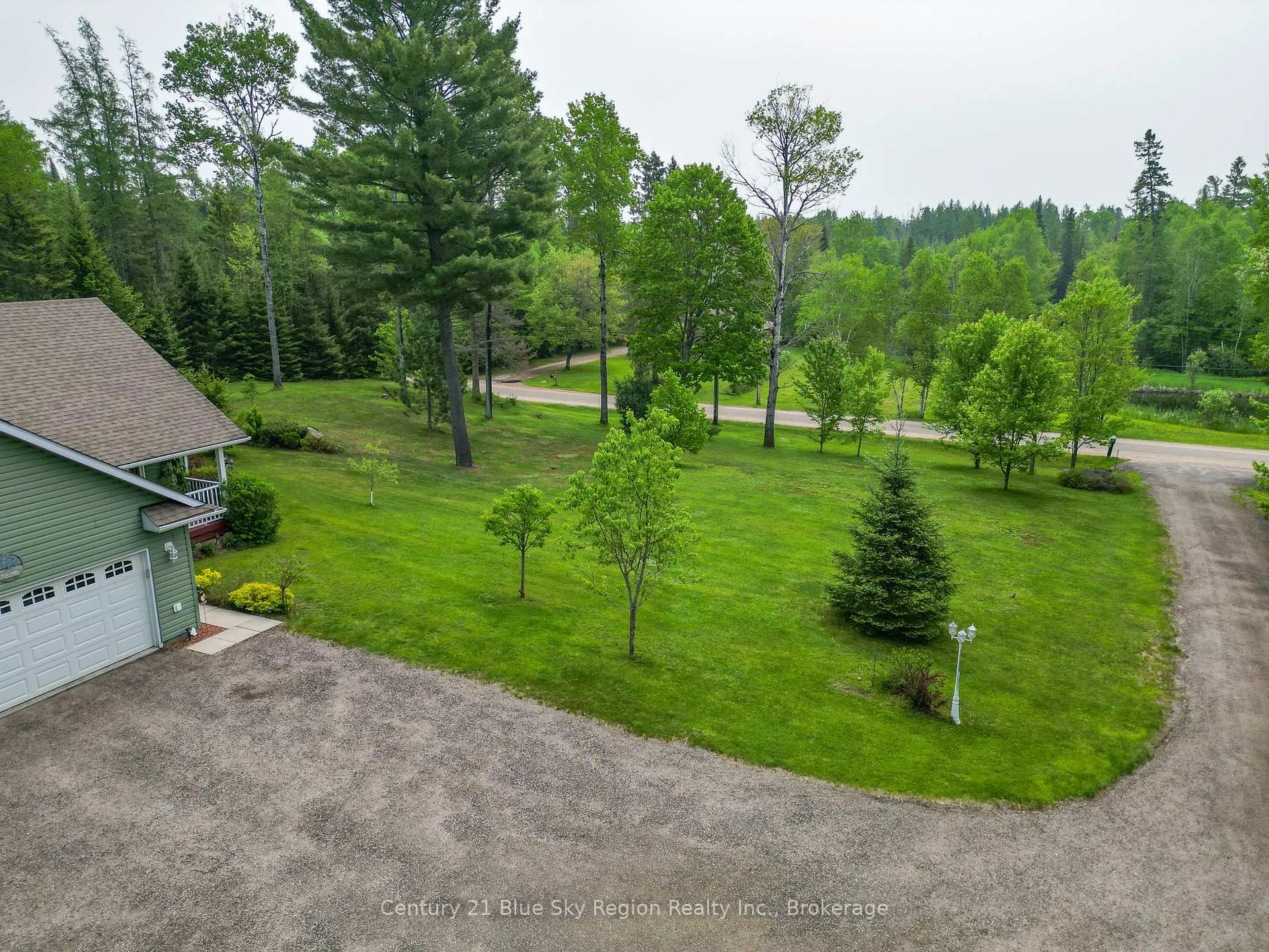 Photo 46 of 220 Hummel Line, Powassan, Trout Creek — HOMEH