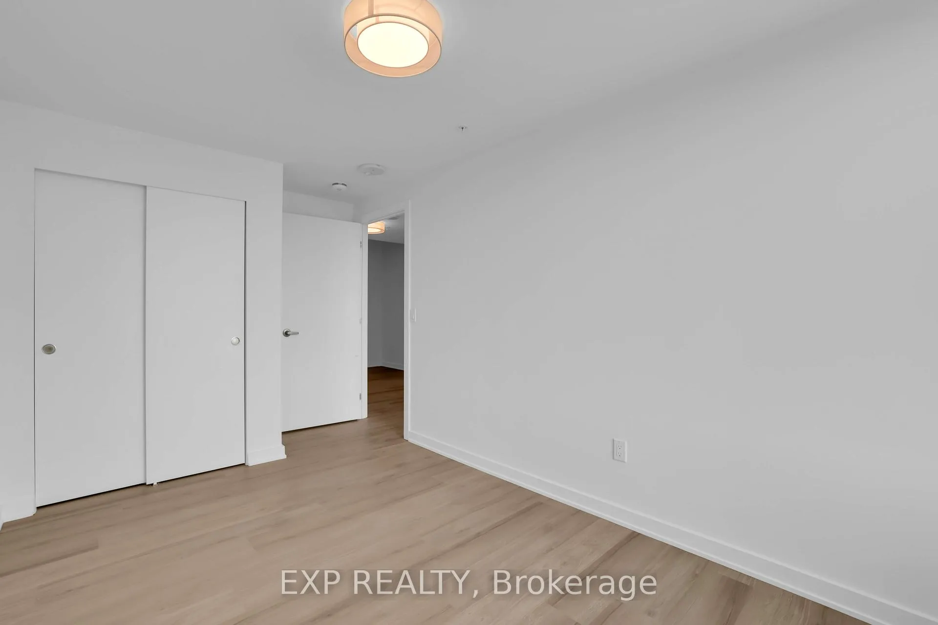 Photo 8 of Unit 911, 36 Robinson Avenue, Ottawa, Sandy Hill — HOMEH