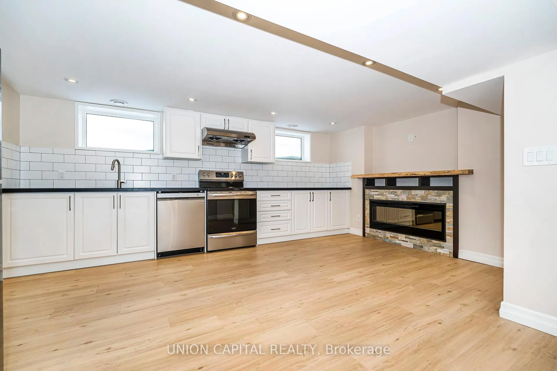 Photo 3 of Unit Basement, 40 Peveril Hill N, Toronto, Humewood-Cedarvale — HOMEH