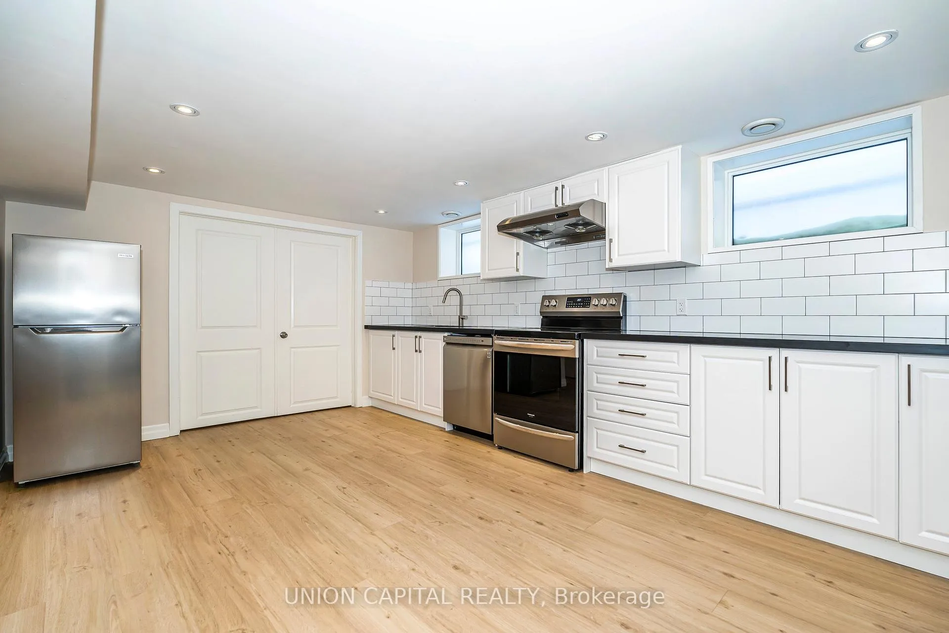 Photo 5 of Unit Basement, 40 Peveril Hill N, Toronto, Humewood-Cedarvale — HOMEH