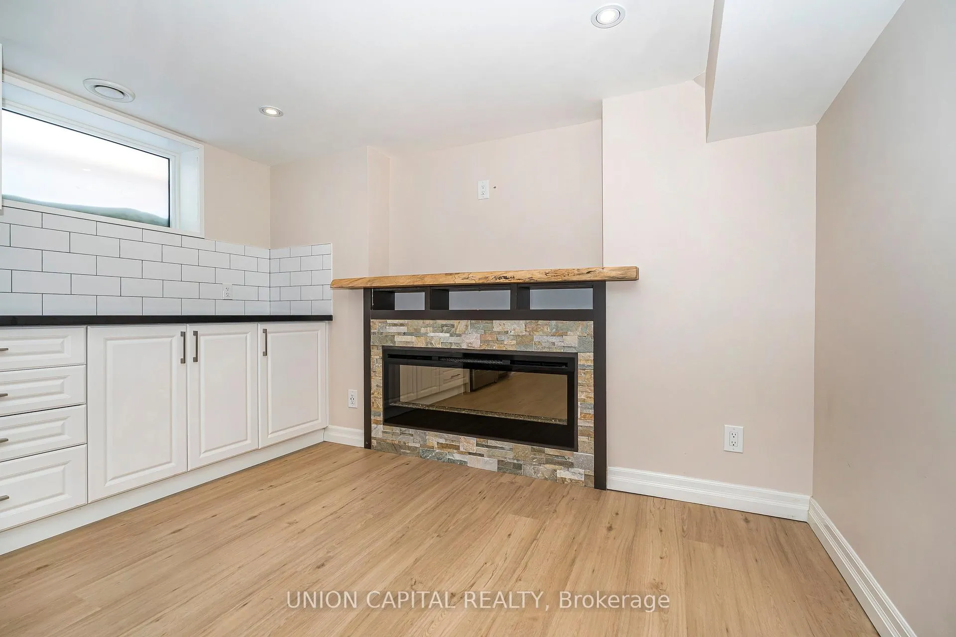 Photo 6 of Unit Basement, 40 Peveril Hill N, Toronto, Humewood-Cedarvale — HOMEH