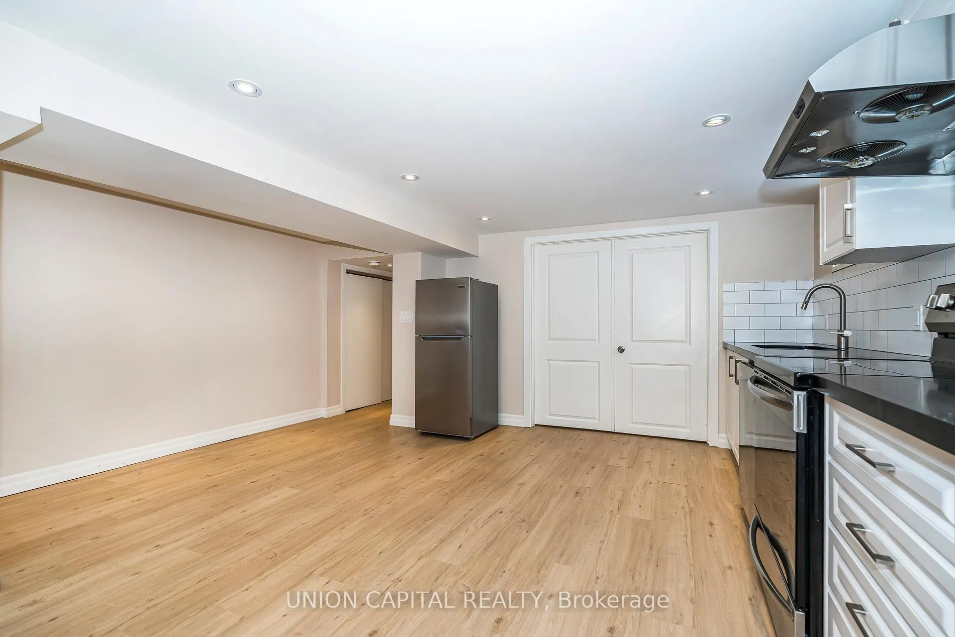 Photo 7 of Unit Basement, 40 Peveril Hill N, Toronto, Humewood-Cedarvale — HOMEH