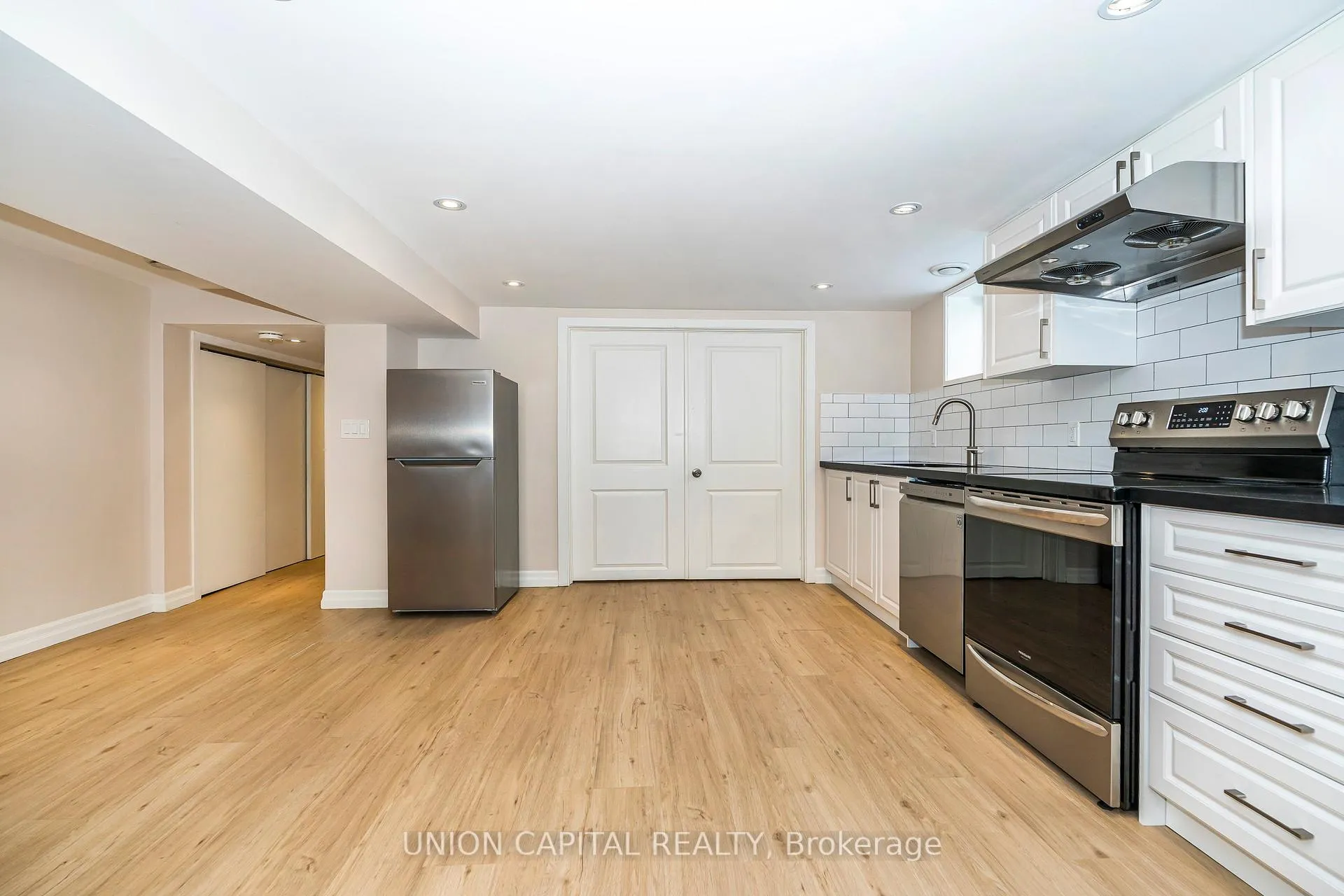 Photo 8 of Unit Basement, 40 Peveril Hill N, Toronto, Humewood-Cedarvale — HOMEH