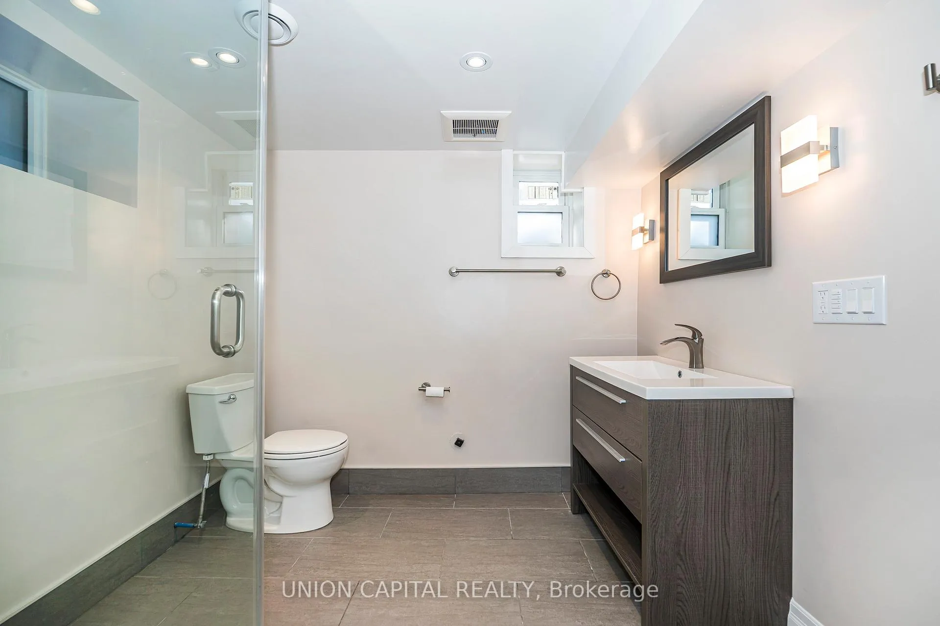 Photo 15 of Unit Basement, 40 Peveril Hill N, Toronto, Humewood-Cedarvale — HOMEH