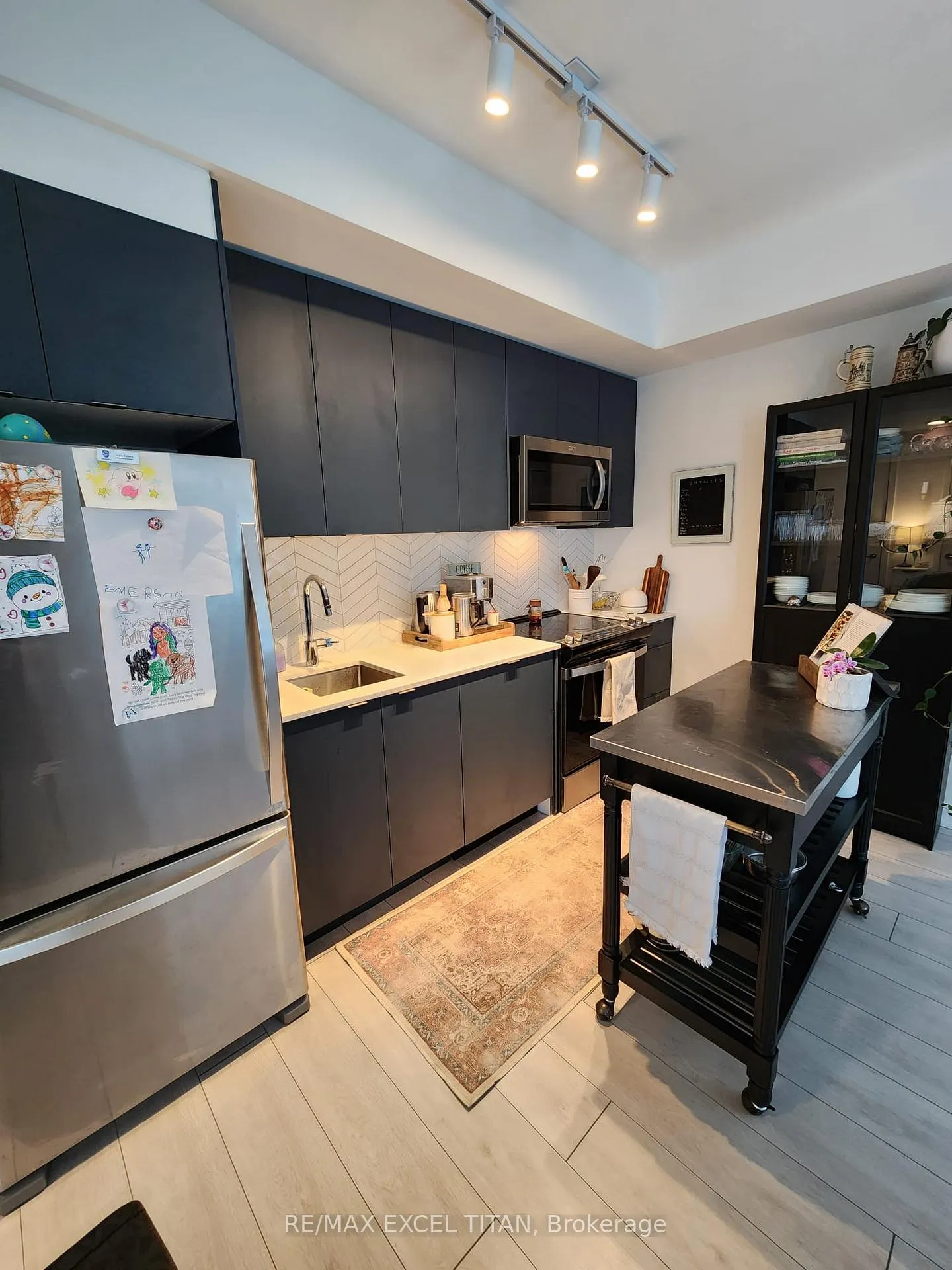 Photo 8 of Unit 327, 1612 Charles Street, Whitby, Port Whitby — HOMEH
