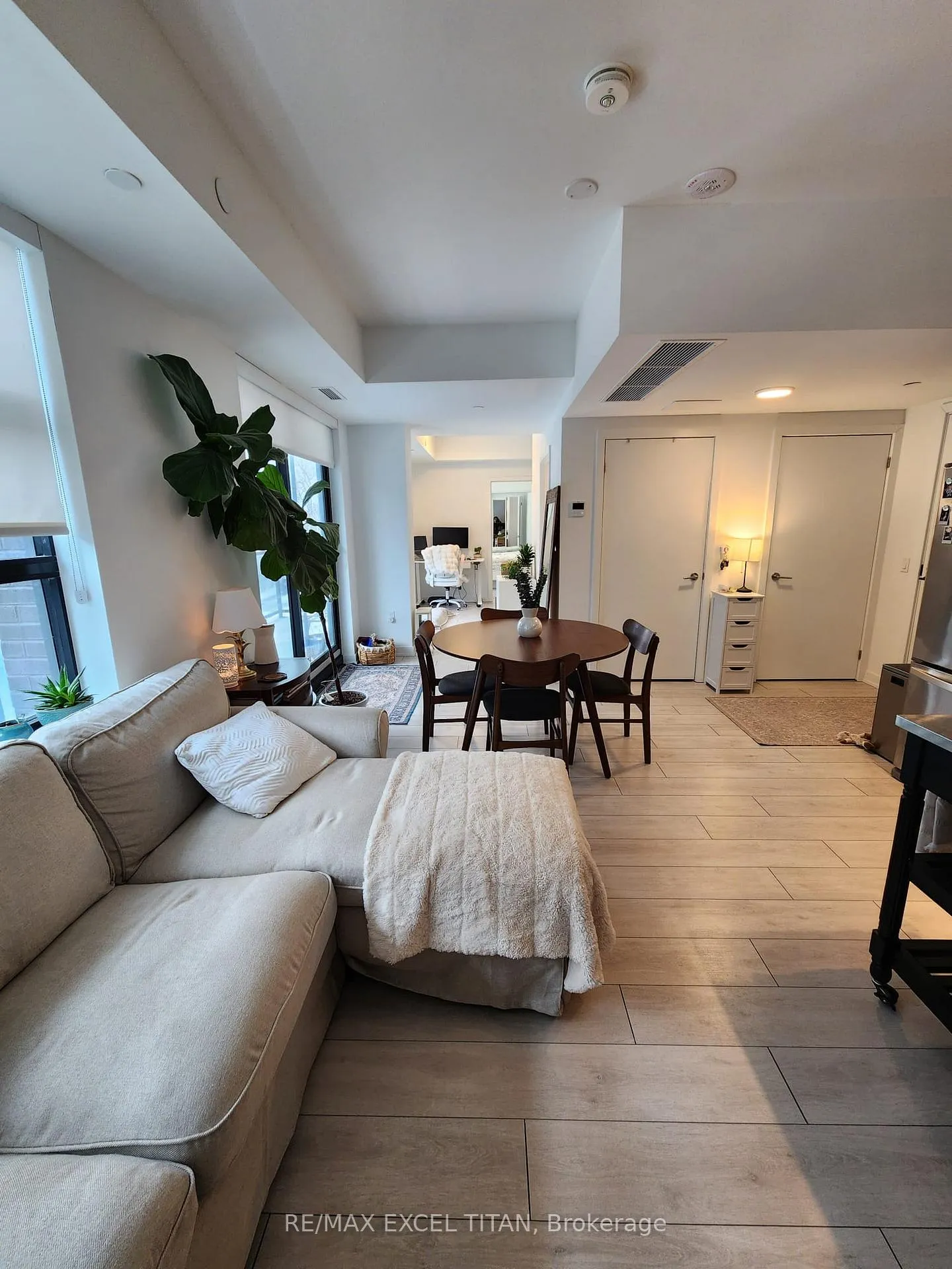 Photo 12 of Unit 327, 1612 Charles Street, Whitby, Port Whitby — HOMEH