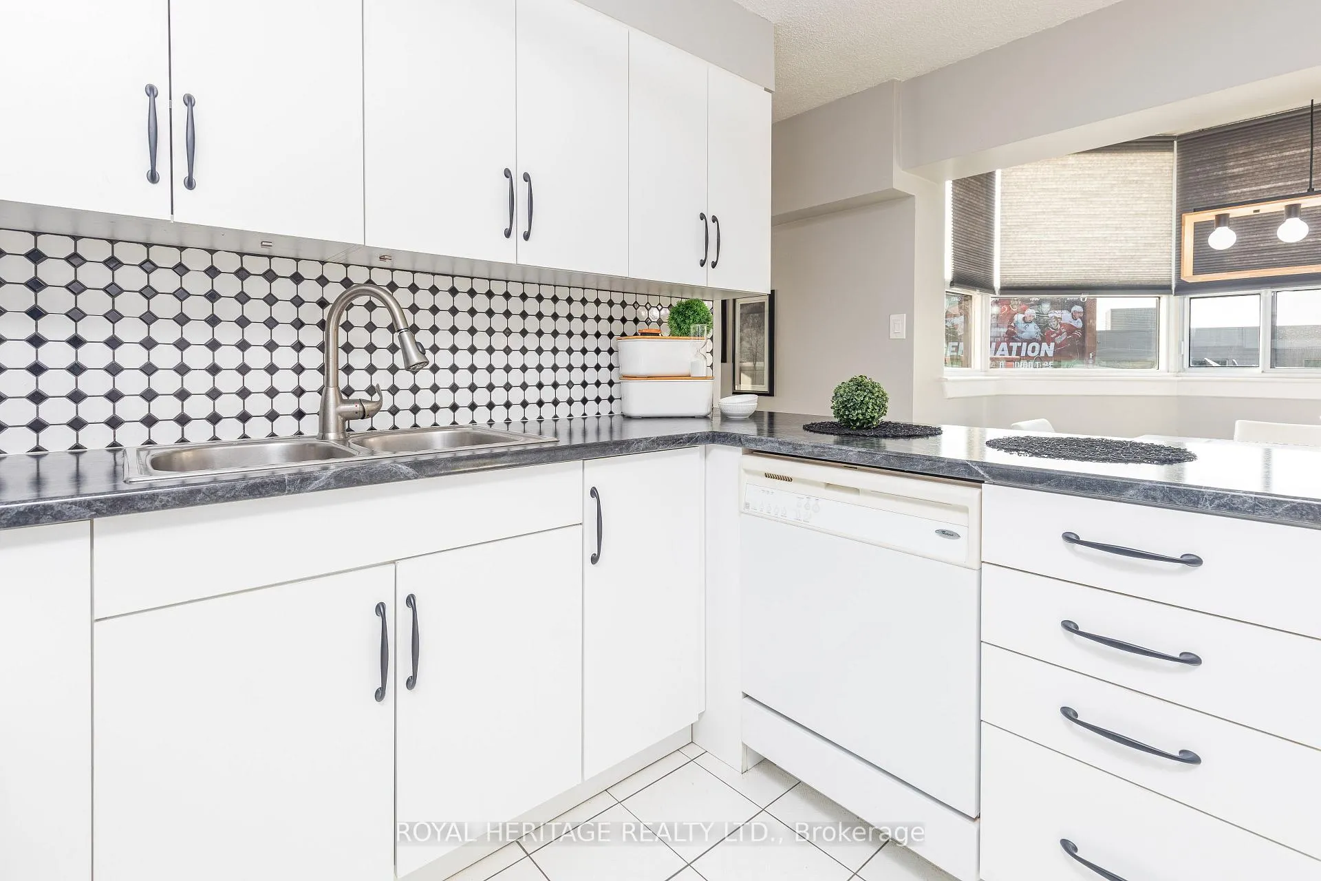 Photo 6 of Unit 201, 80 Athol Street, Oshawa, Central — HOMEH