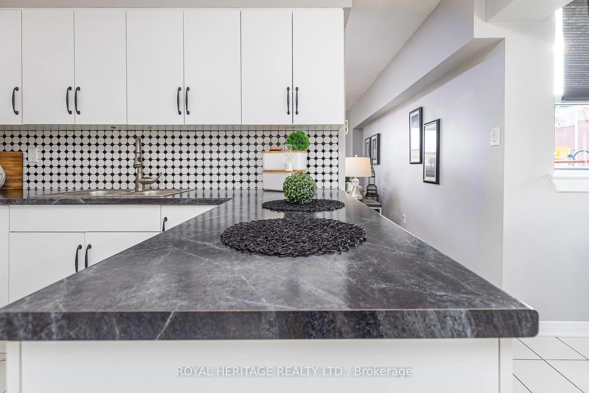 Photo 8 of Unit 201, 80 Athol Street, Oshawa, Central — HOMEH