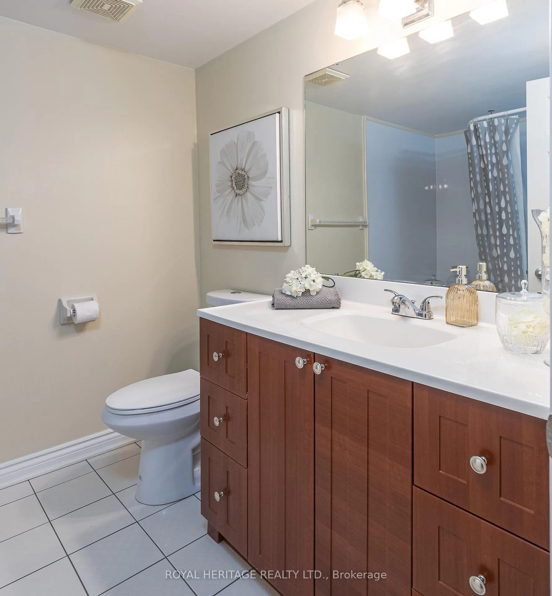 Photo 34 of Unit 201, 80 Athol Street, Oshawa, Central — HOMEH