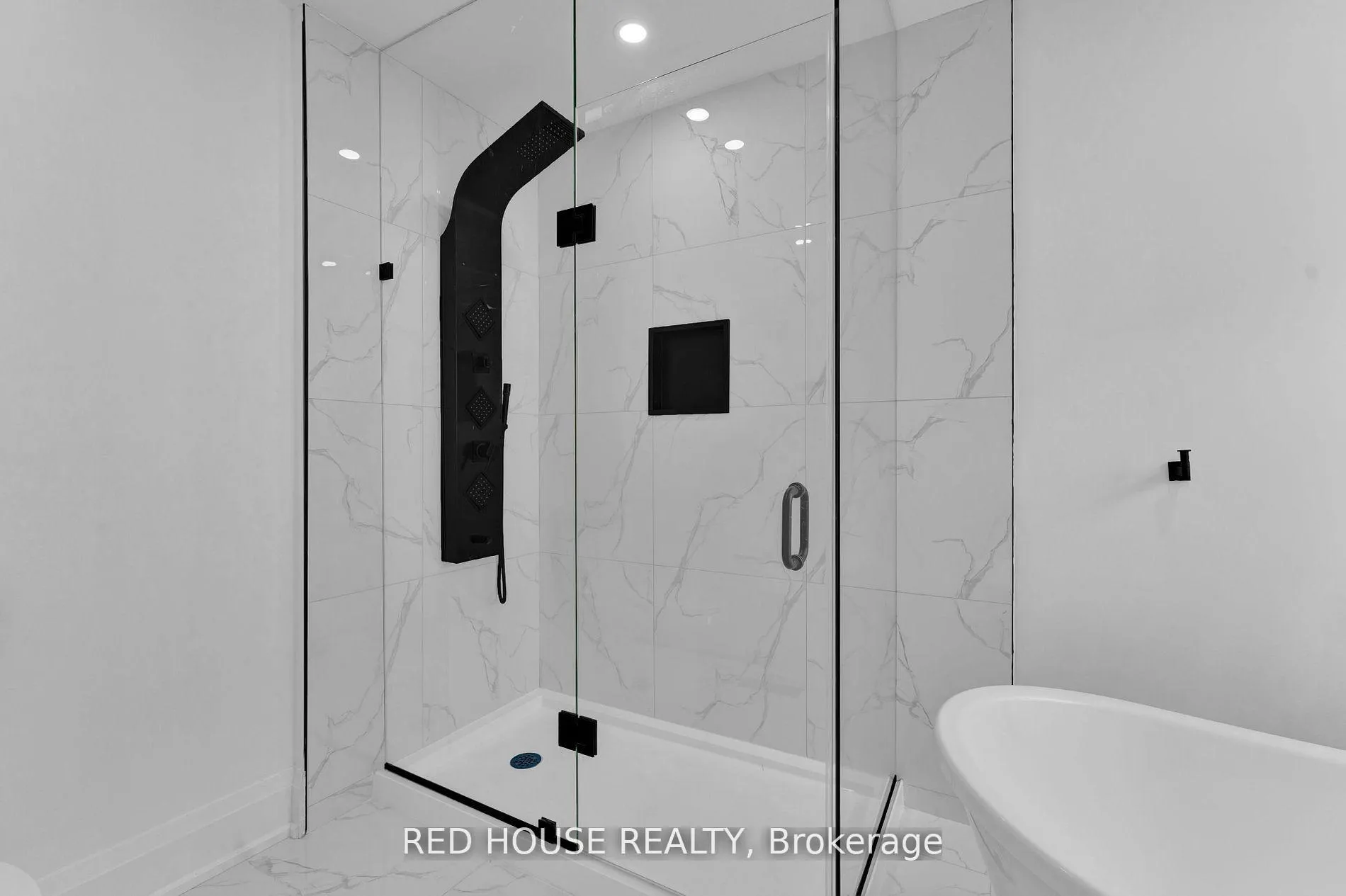 Photo 8 of 985 Sandcliff Drive, Oshawa, Pinecrest — HOMEH