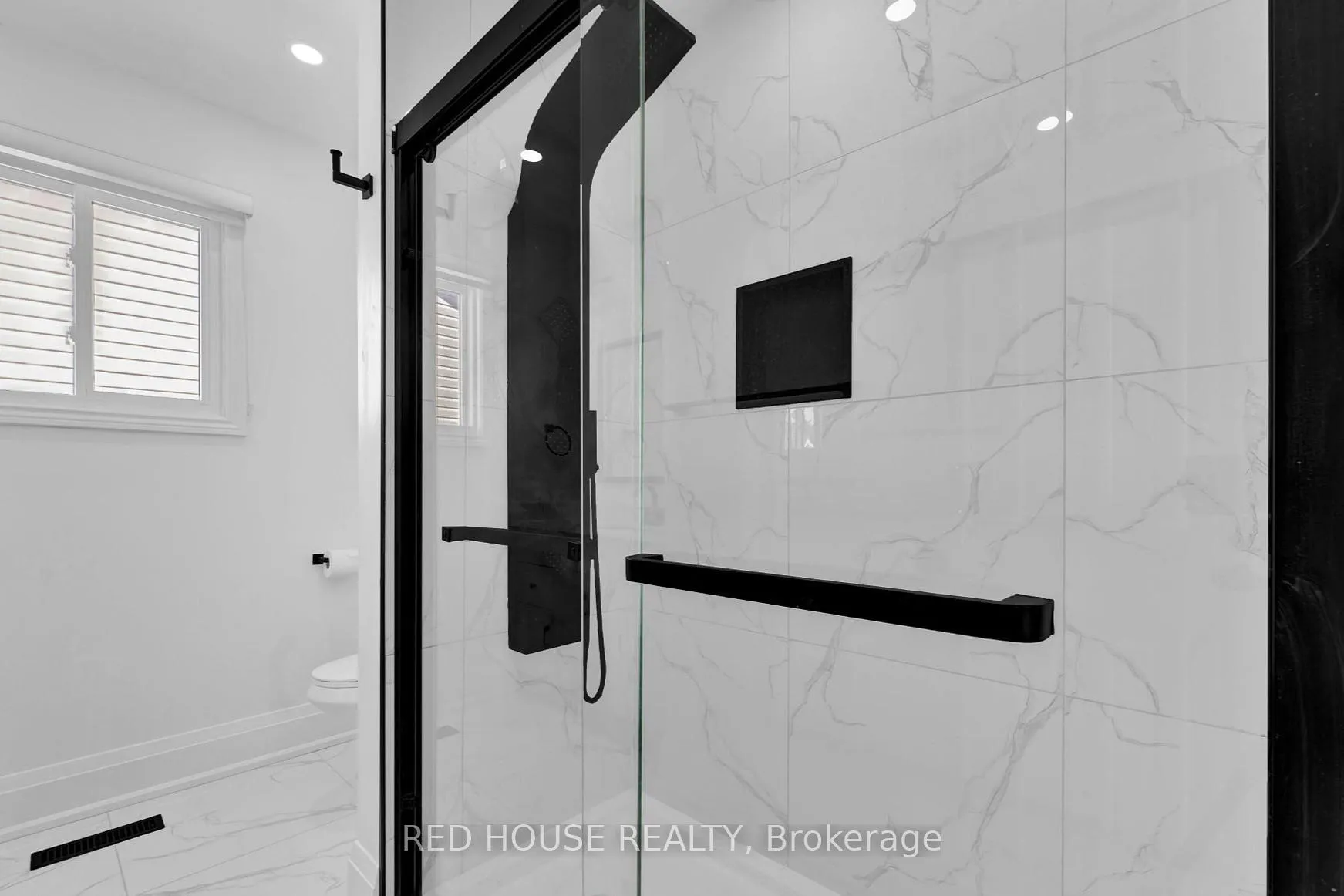 Photo 11 of 985 Sandcliff Drive, Oshawa, Pinecrest — HOMEH