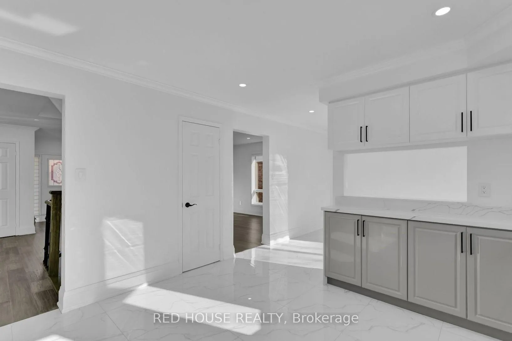 Photo 22 of 985 Sandcliff Drive, Oshawa, Pinecrest — HOMEH
