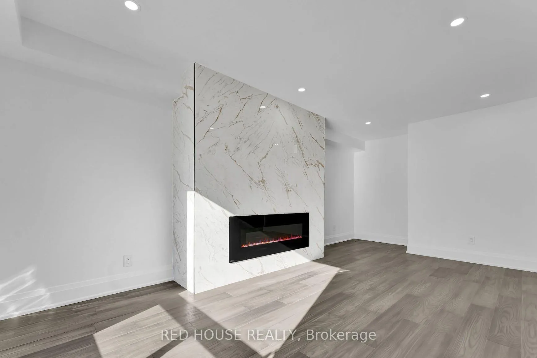 Photo 30 of 985 Sandcliff Drive, Oshawa, Pinecrest — HOMEH