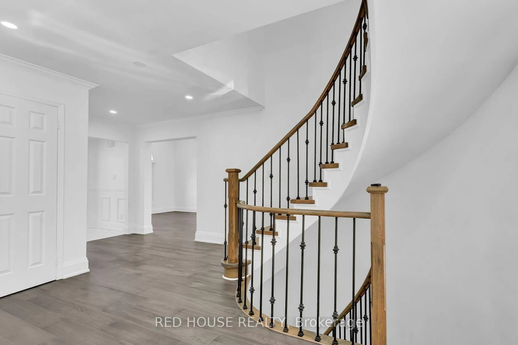 Photo 32 of 985 Sandcliff Drive, Oshawa, Pinecrest — HOMEH