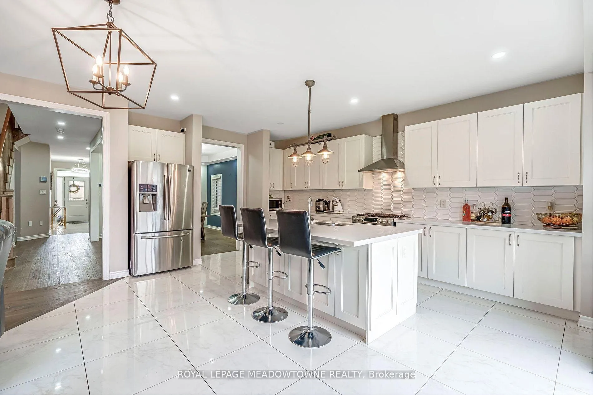 Photo 14 of 1029 Barton Way, Innisfil, Rural Innisfil — HOMEH