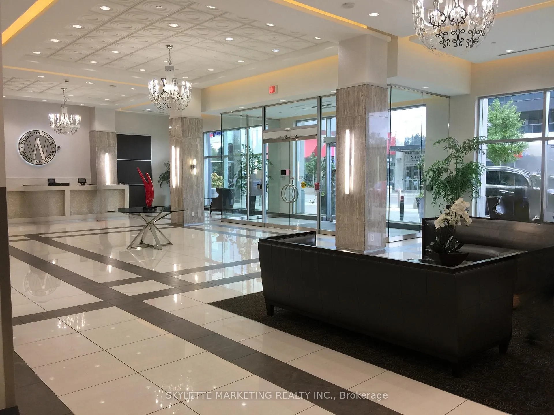 Photo 2 of Unit #1427, 7161 Yonge Street, Markham, Thornhill — HOMEH