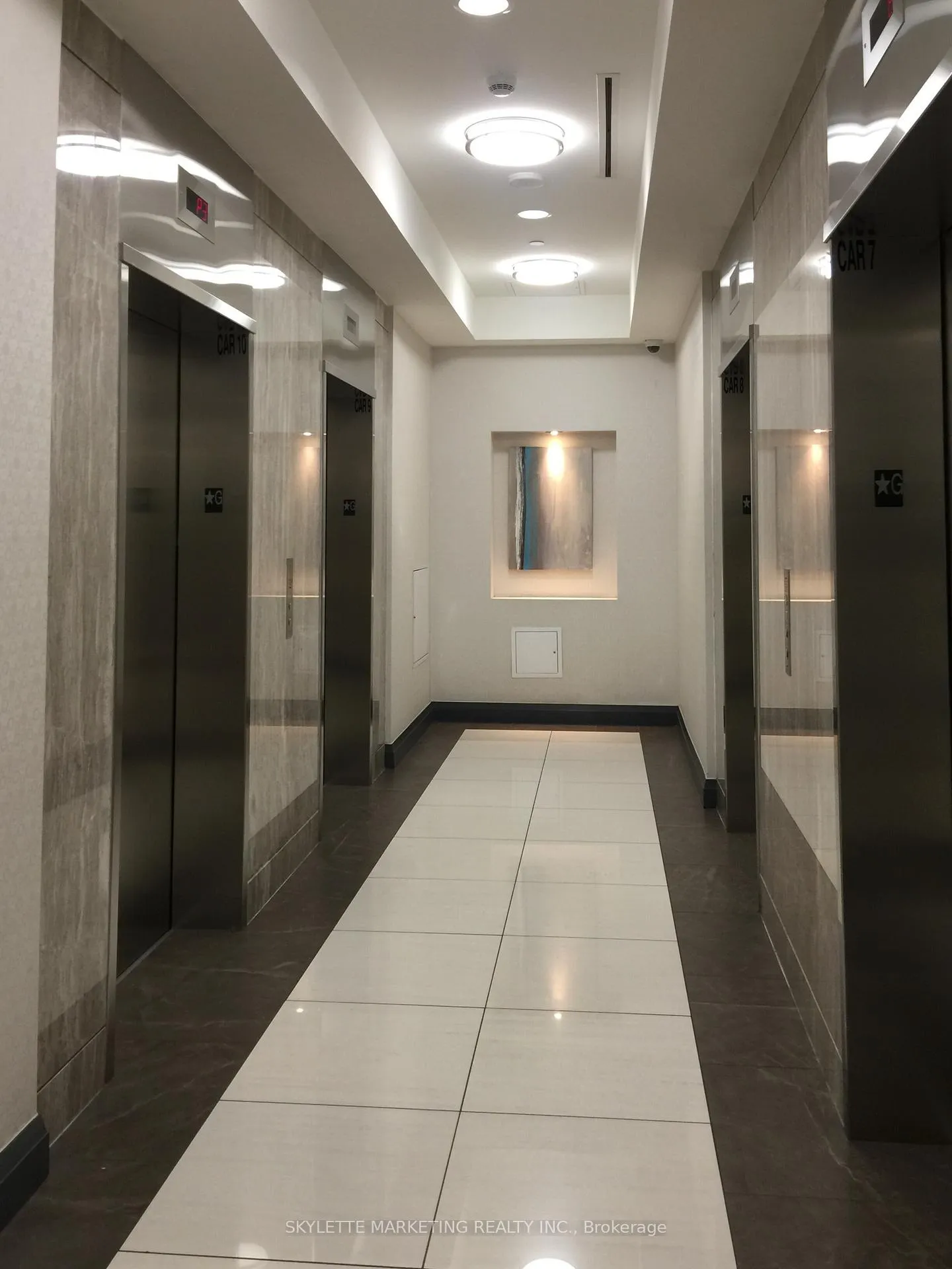 Photo 3 of Unit #1427, 7161 Yonge Street, Markham, Thornhill — HOMEH