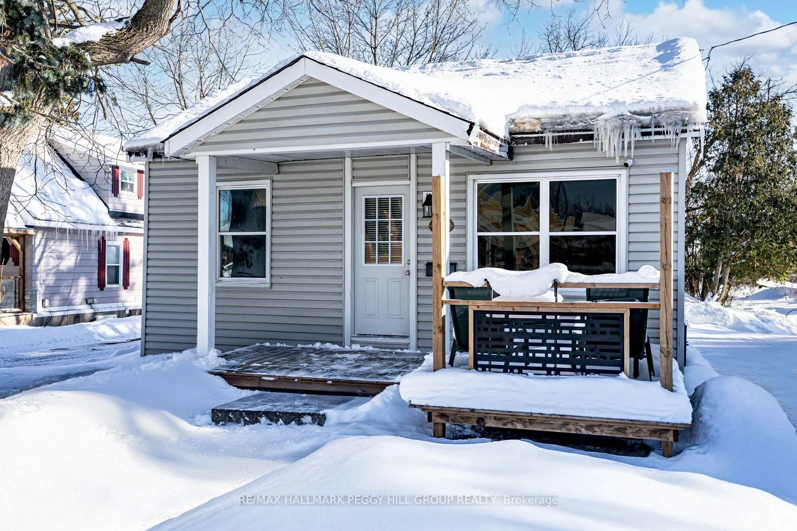 Photo 1 of 221 Barrie Road, Orillia — HOMEH