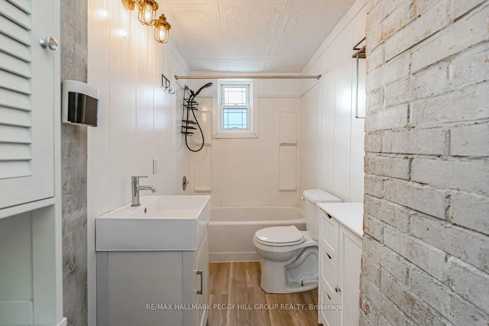 Photo 6 of 221 Barrie Road, Orillia — HOMEH
