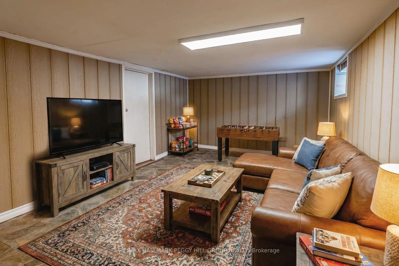 Photo 7 of 221 Barrie Road, Orillia — HOMEH