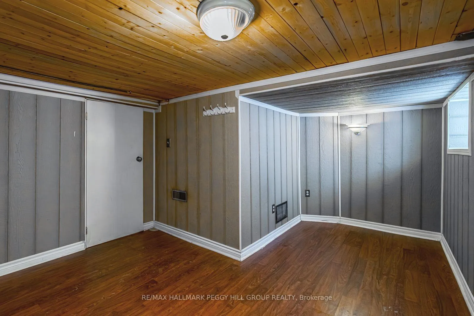 Photo 8 of 221 Barrie Road, Orillia — HOMEH