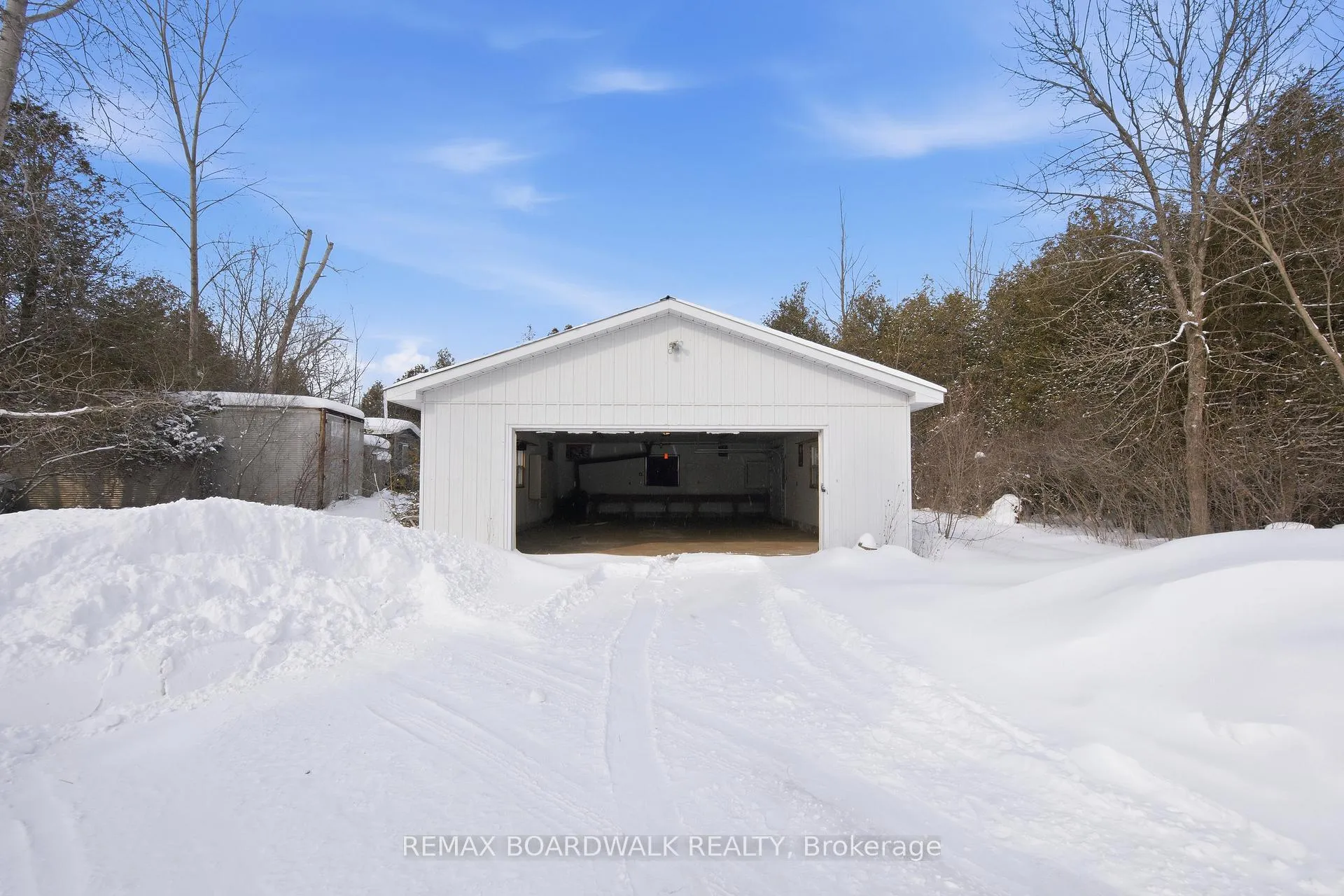 Photo 6 of 3740 Maple Avenue, Augusta, Augusta Twp — HOMEH