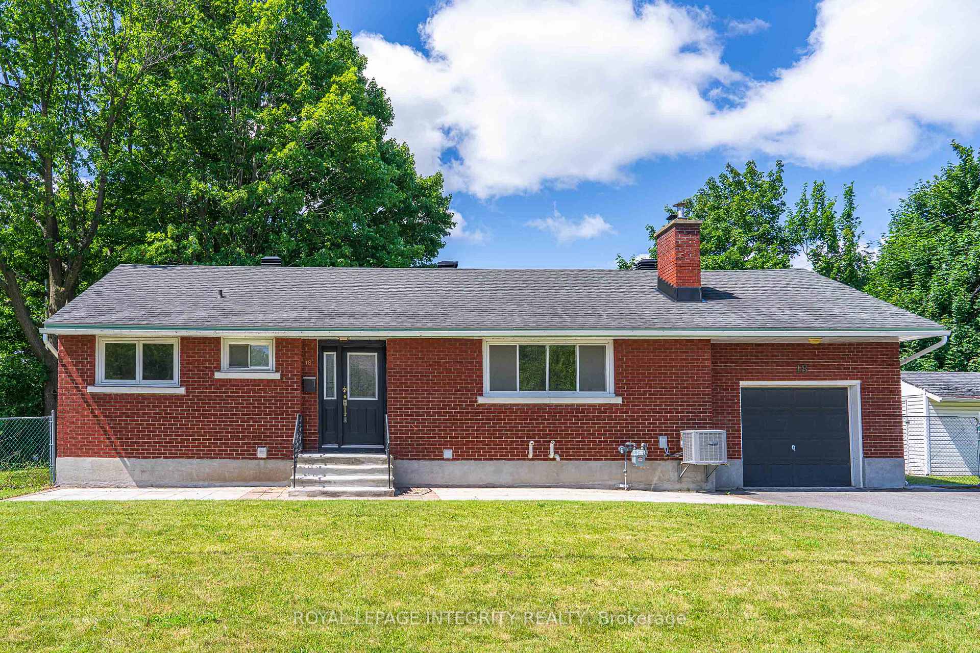 Photo 1 of 18 Sullivan Avenue, Ottawa, Meadowlands/Crestview — HOMEH