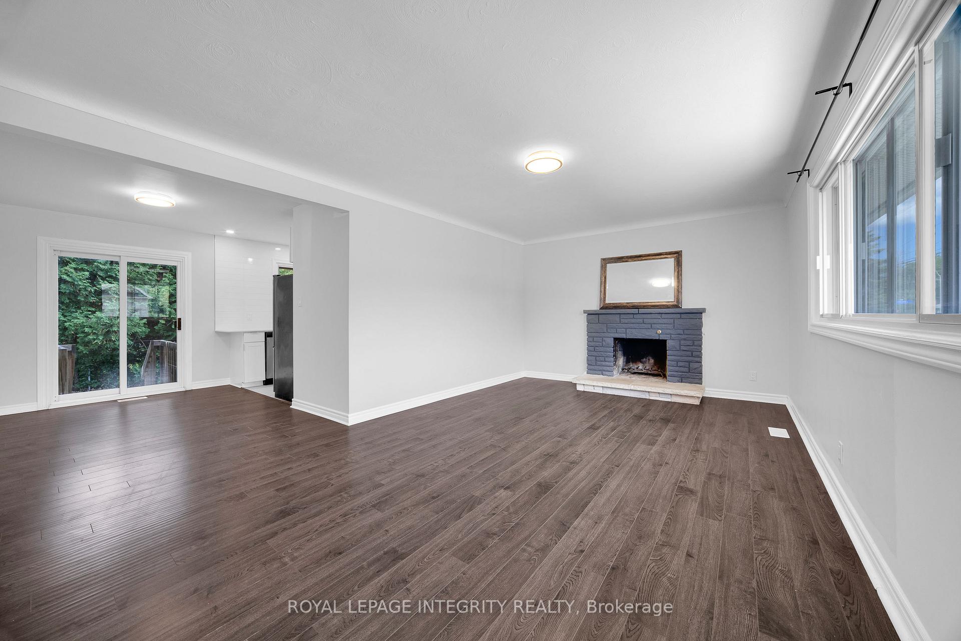 Photo 8 of 18 Sullivan Avenue, Ottawa, Meadowlands/Crestview — HOMEH