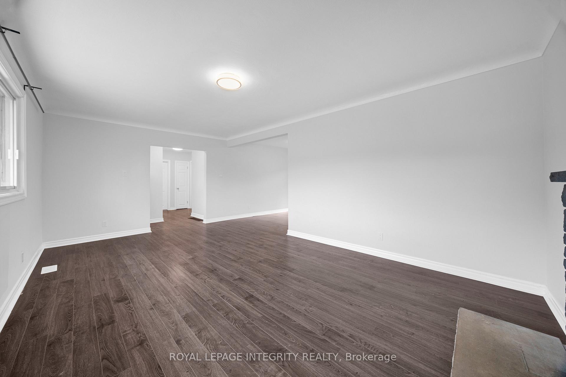 Photo 11 of 18 Sullivan Avenue, Ottawa, Meadowlands/Crestview — HOMEH