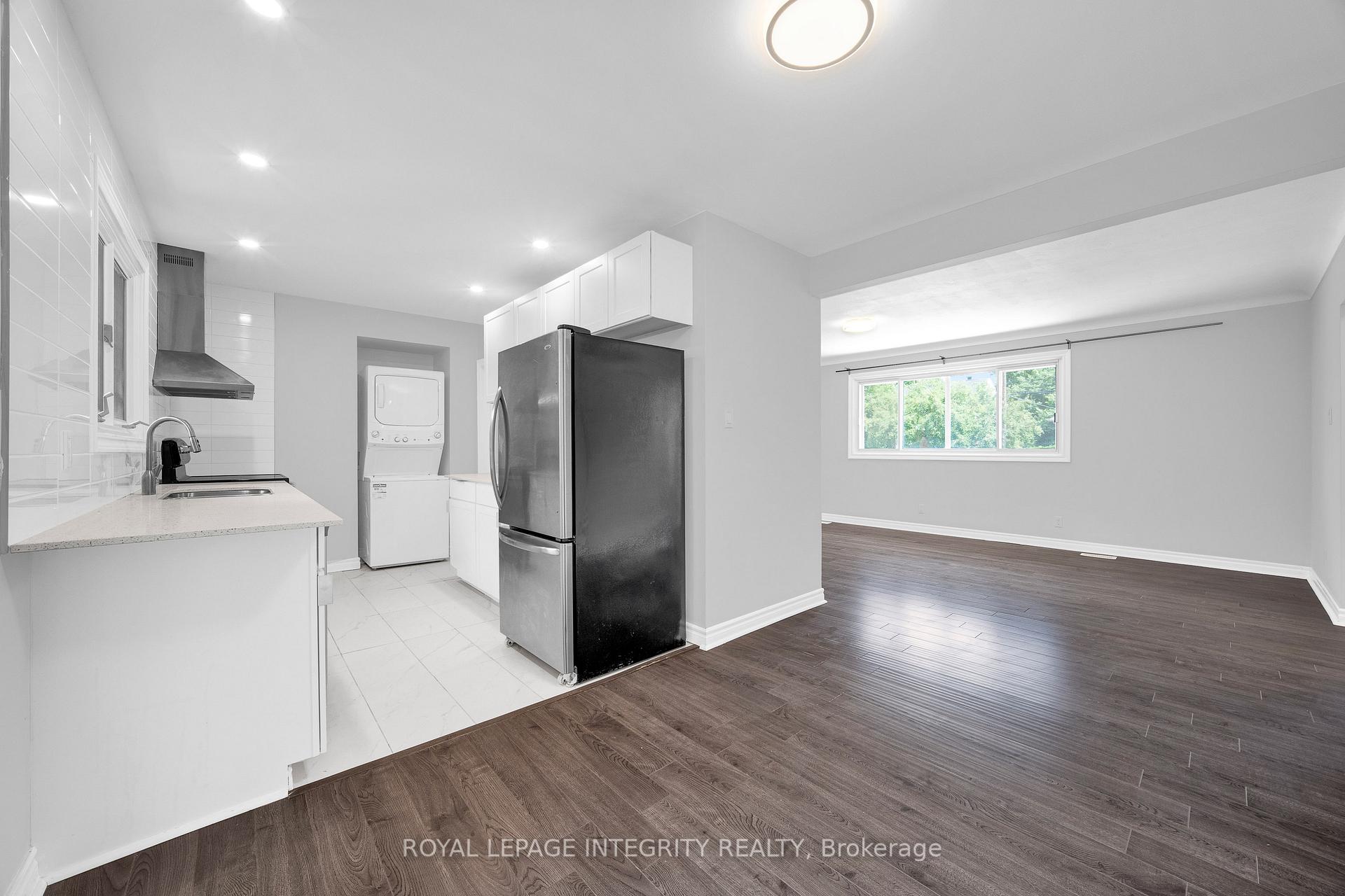 Photo 14 of 18 Sullivan Avenue, Ottawa, Meadowlands/Crestview — HOMEH